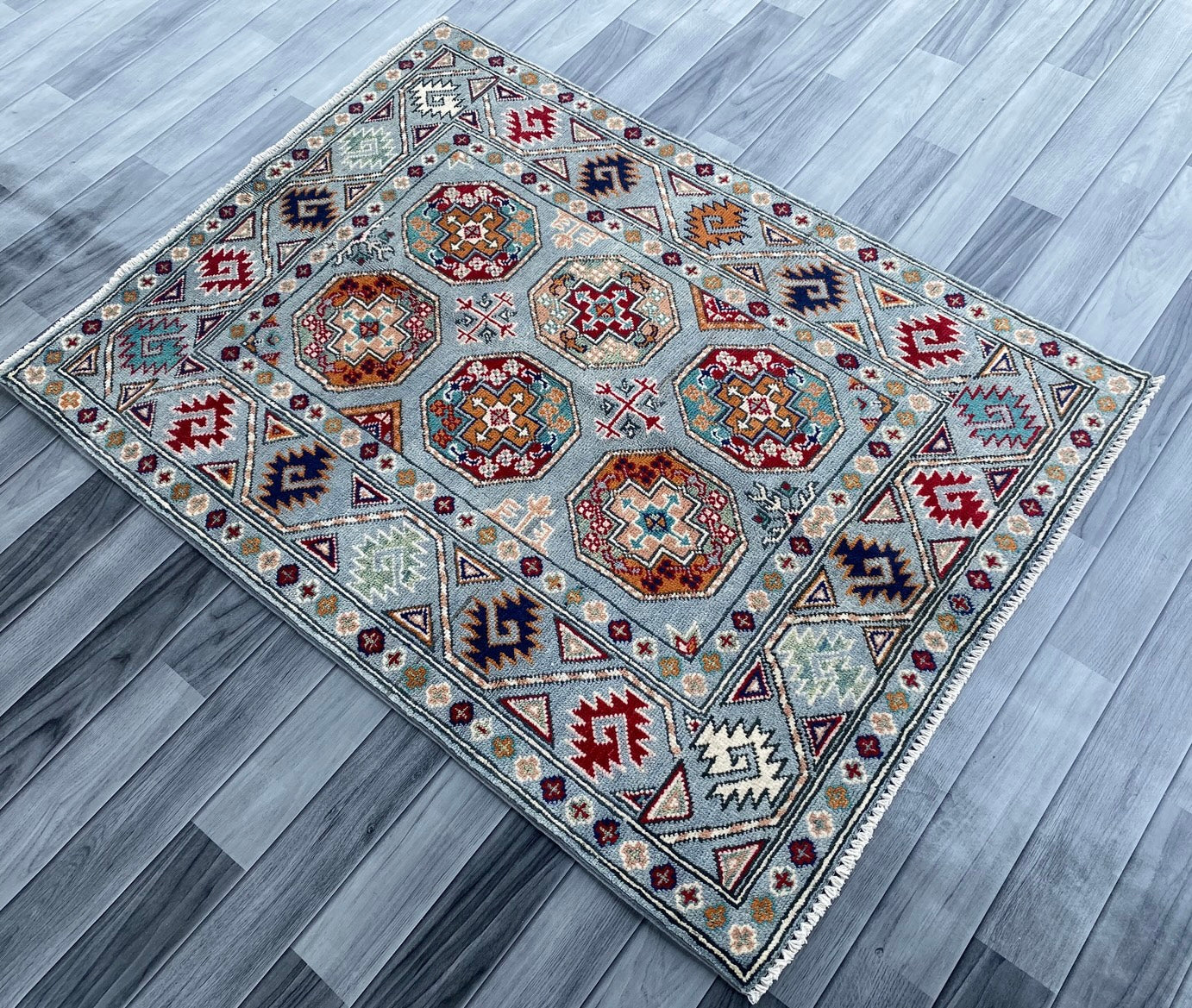 Handmade Traditional Kazak Rug  140 CM x 100 CM ( SS#113)