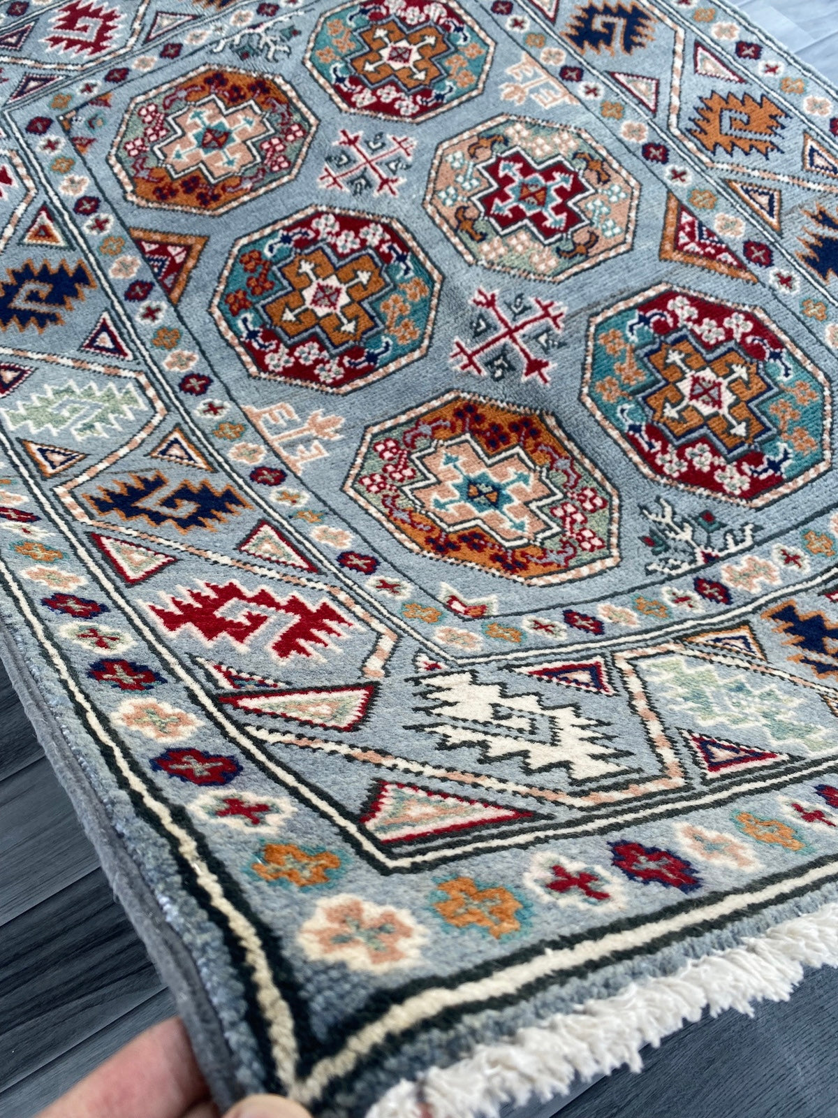 Handmade Traditional Kazak Rug  140 CM x 100 CM ( SS#113)