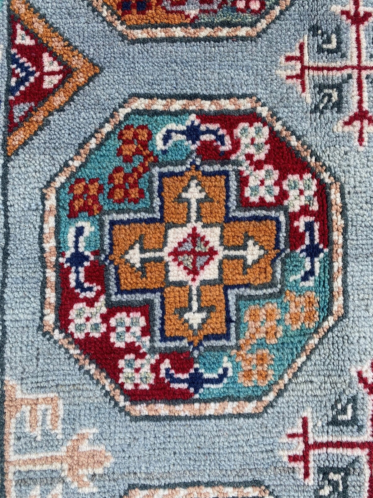 Handmade Traditional Kazak Rug  140 CM x 100 CM ( SS#113)
