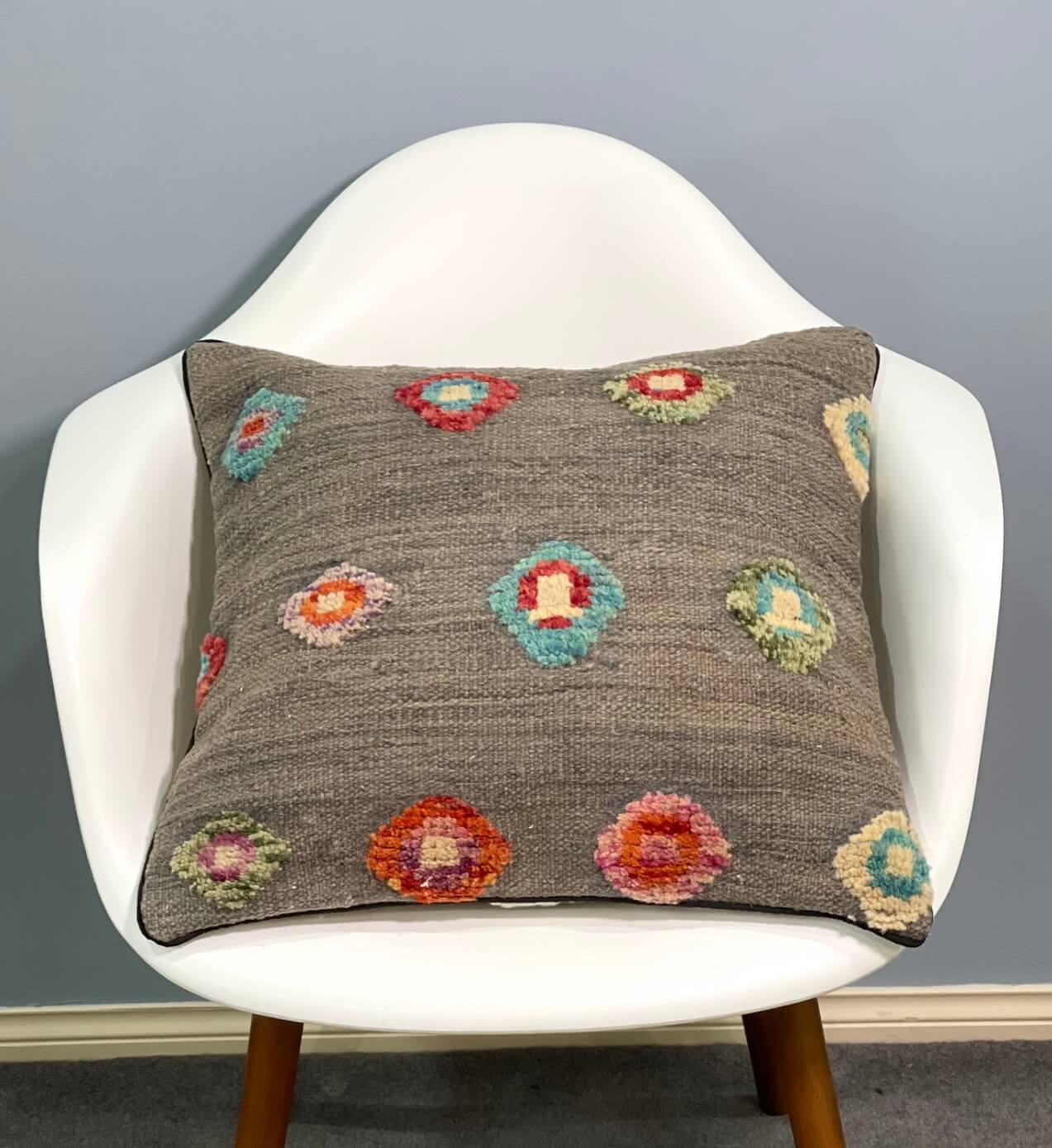 Modern Cushion cover 50cm X 50cm AF#227