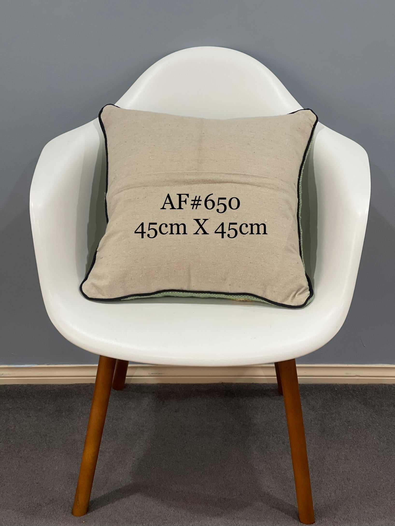 Handmade Modern Design Cushion Cover 45 CM x 45 CM AF#650