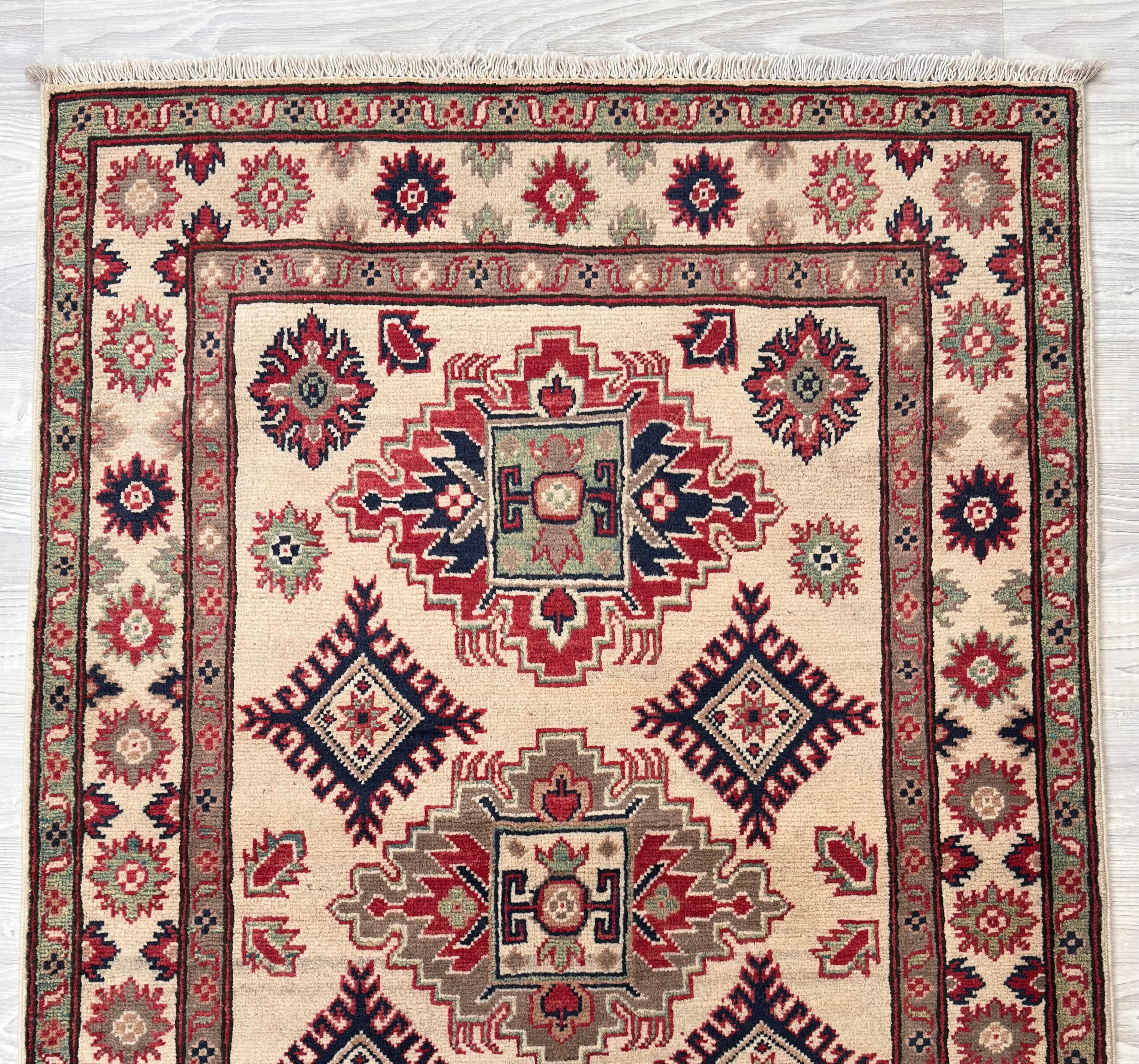 Handmade Traditional Kazak Rug 162 CM x 110 CM KSA#5039