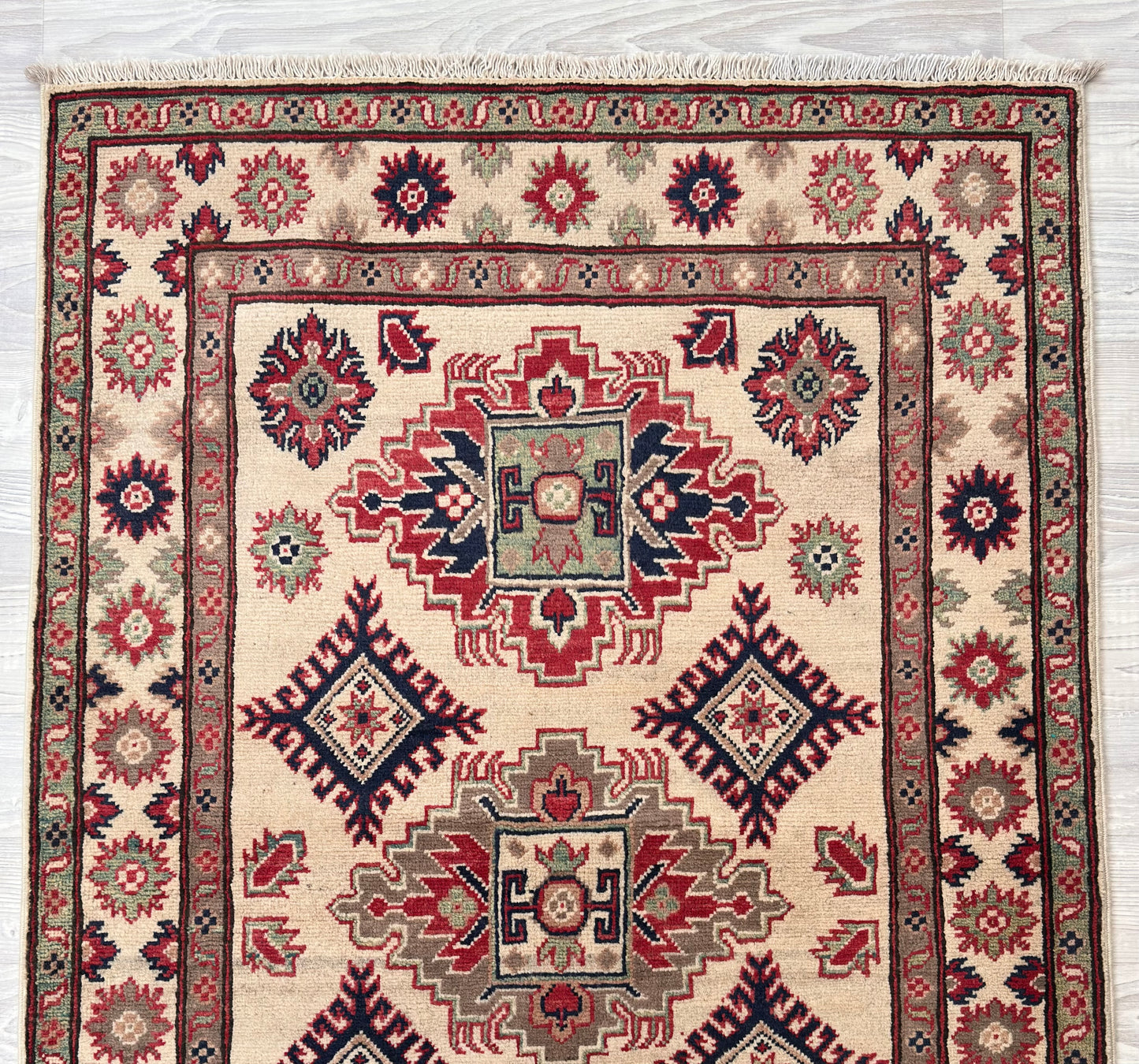 Handmade Traditional Kazak Rug ( 162 CM x 110 CM ) KSA#5039
