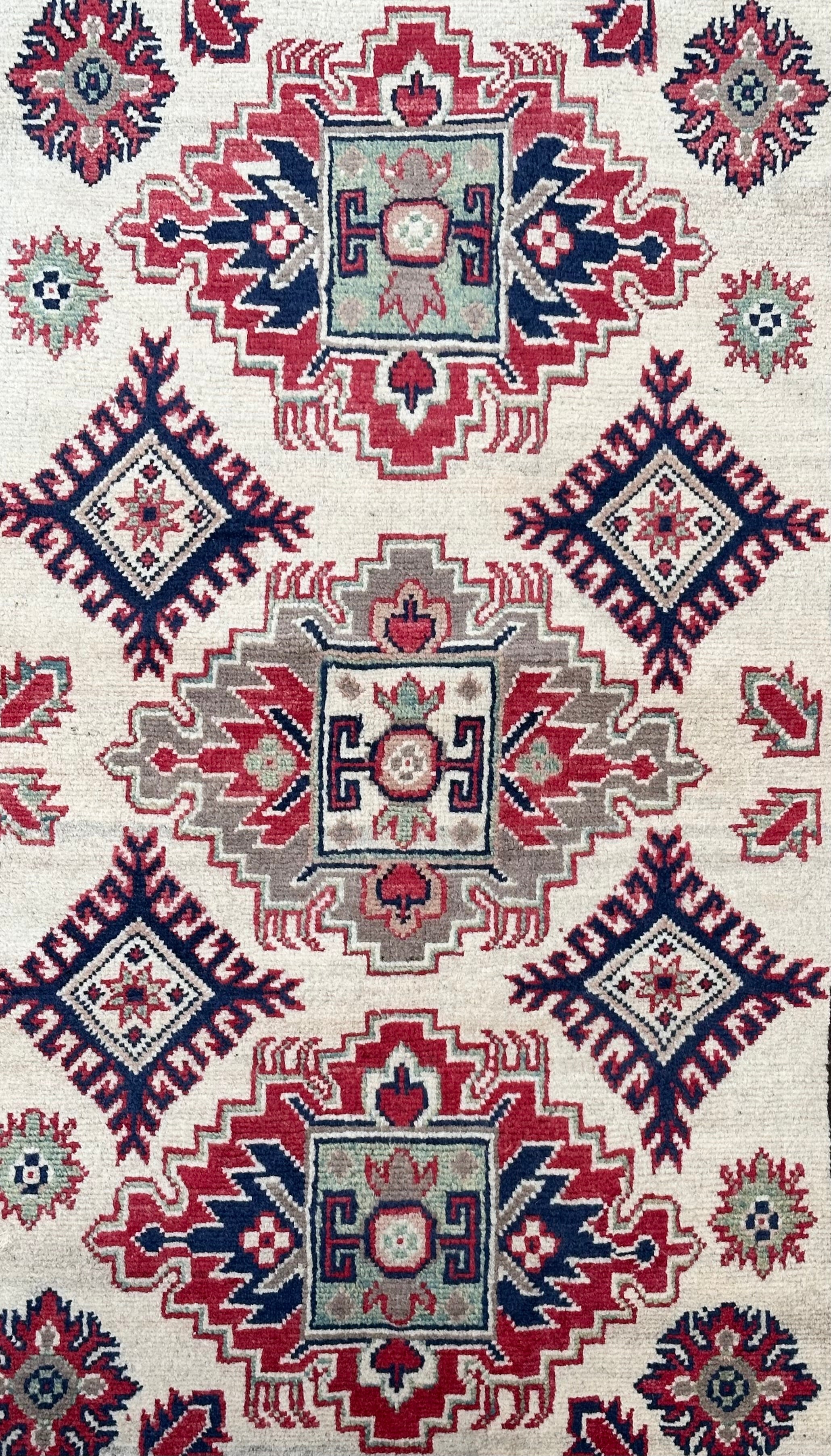 Handmade Traditional Kazak Rug 162 CM x 110 CM KSA#5039