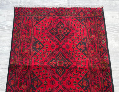 Handmade Red Colour Traditional Wool Rug 120 CM x 80 CM  KSA#5040
