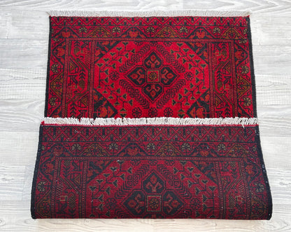 Handmade Red Colour Traditional Wool Rug 120 CM x 80 CM  KSA#5040