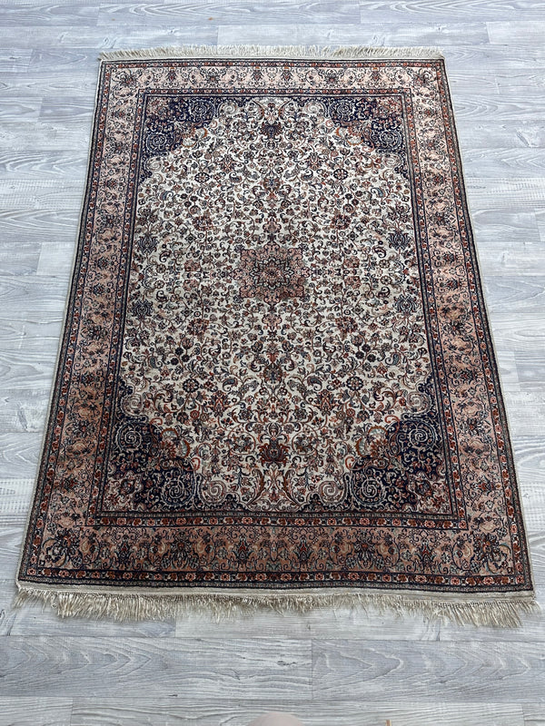 Floral Design Vintage Kashmiri Silk Rug 190 CM x 125 CM