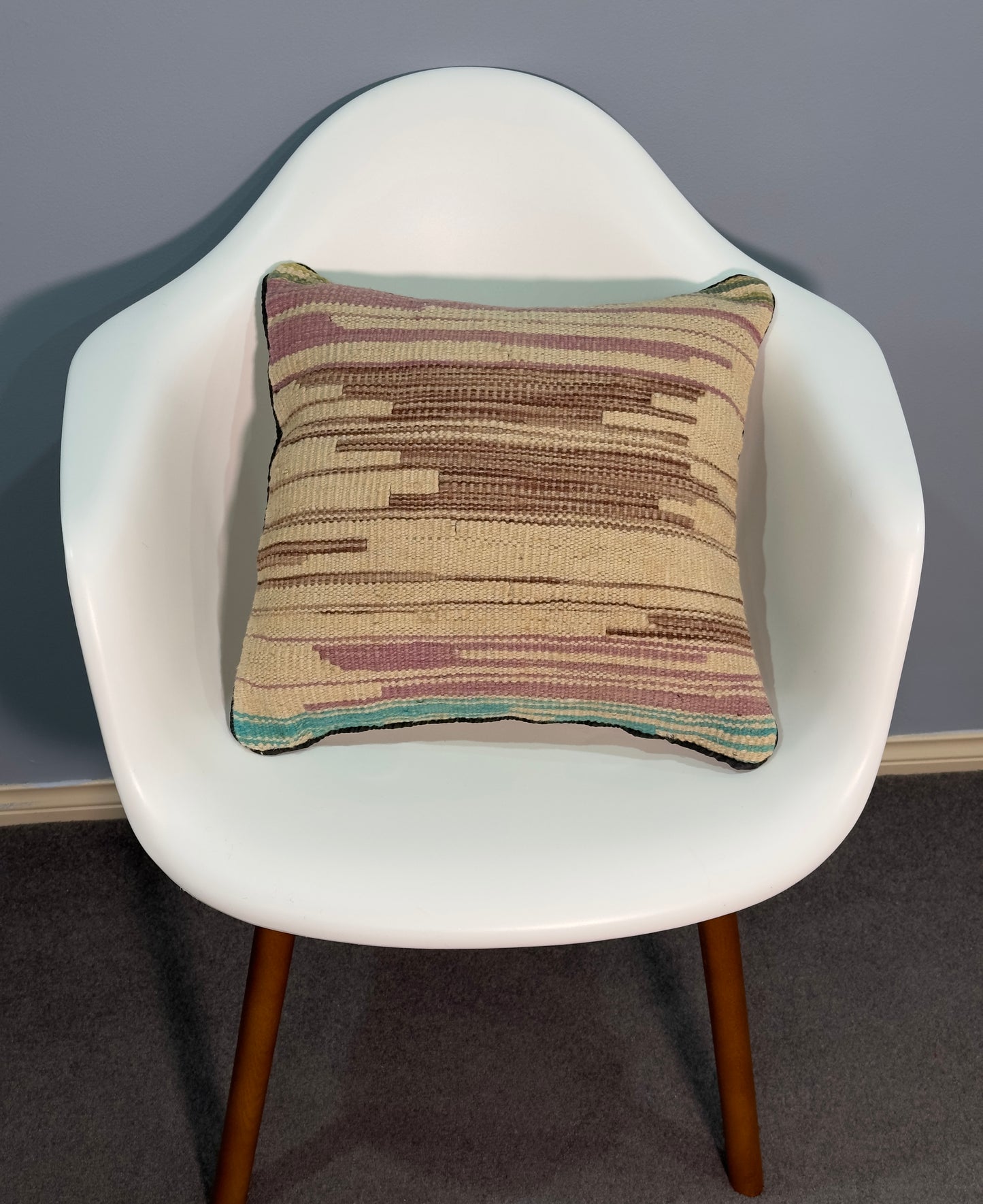 Modern Design Kilim Cushion Cover | 45 CM x 45 CM AF#78