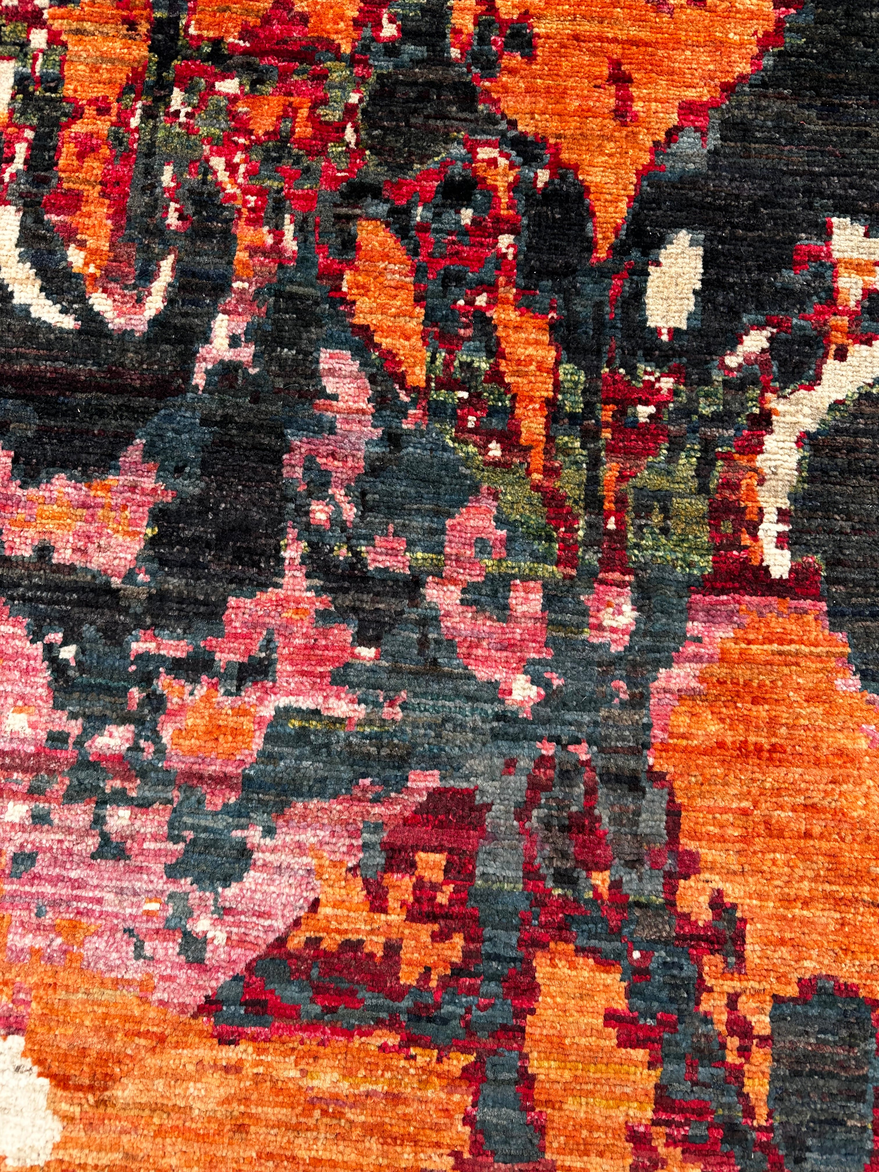 Handmade Ember Abstract Modern Wool Rug,  235 CM x 175 CM