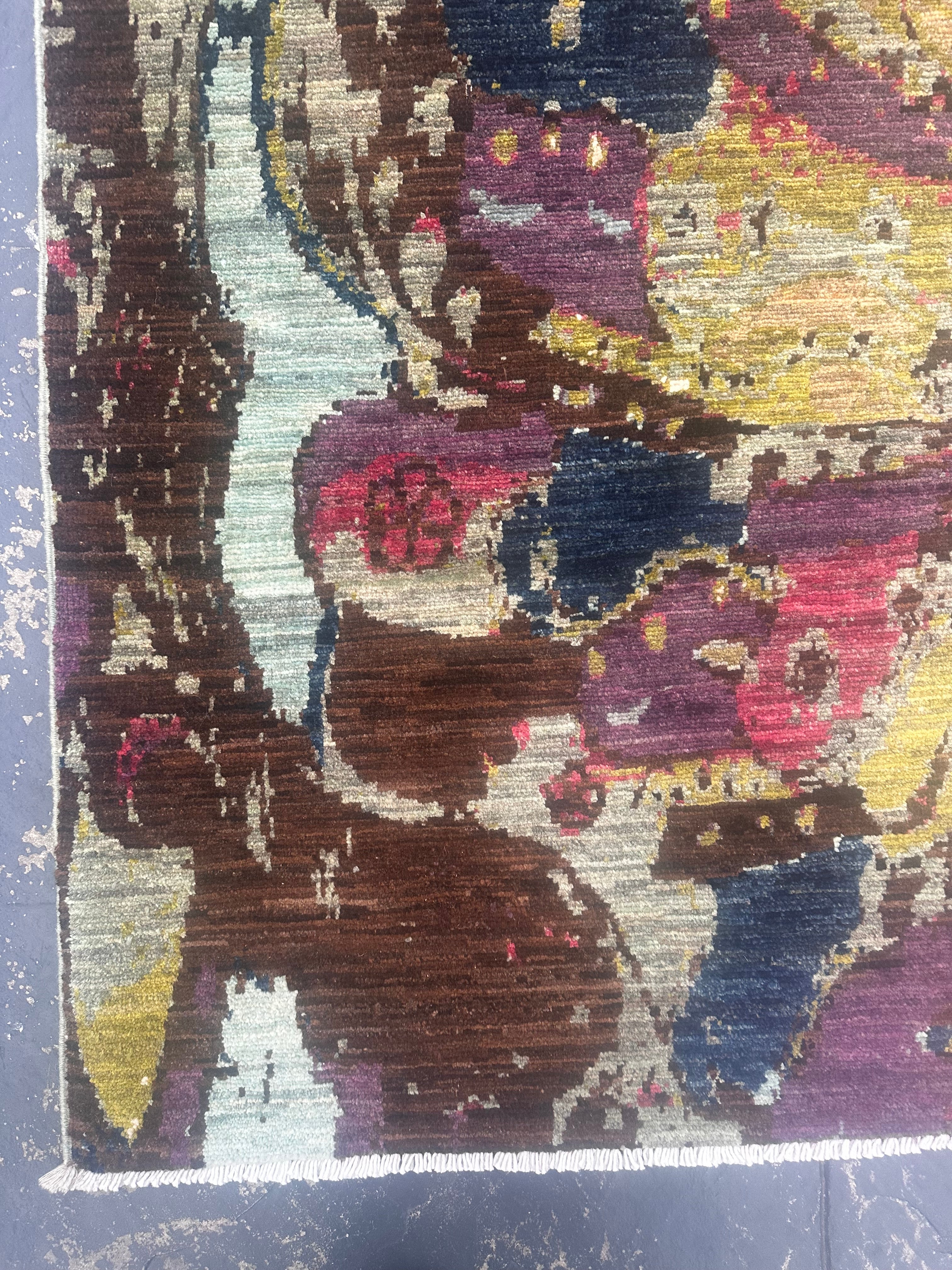 Hand Knotted Modern Wool Rug  235 CM x 175 CM SK# 2025