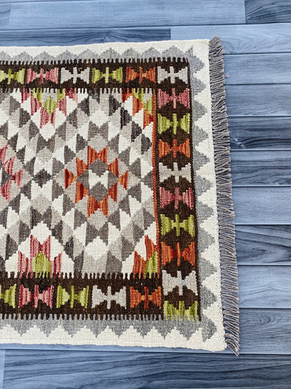 Handmade Afghan Chobi Kilim Rug 120 CM x 81 CM ( SS # 18 ).