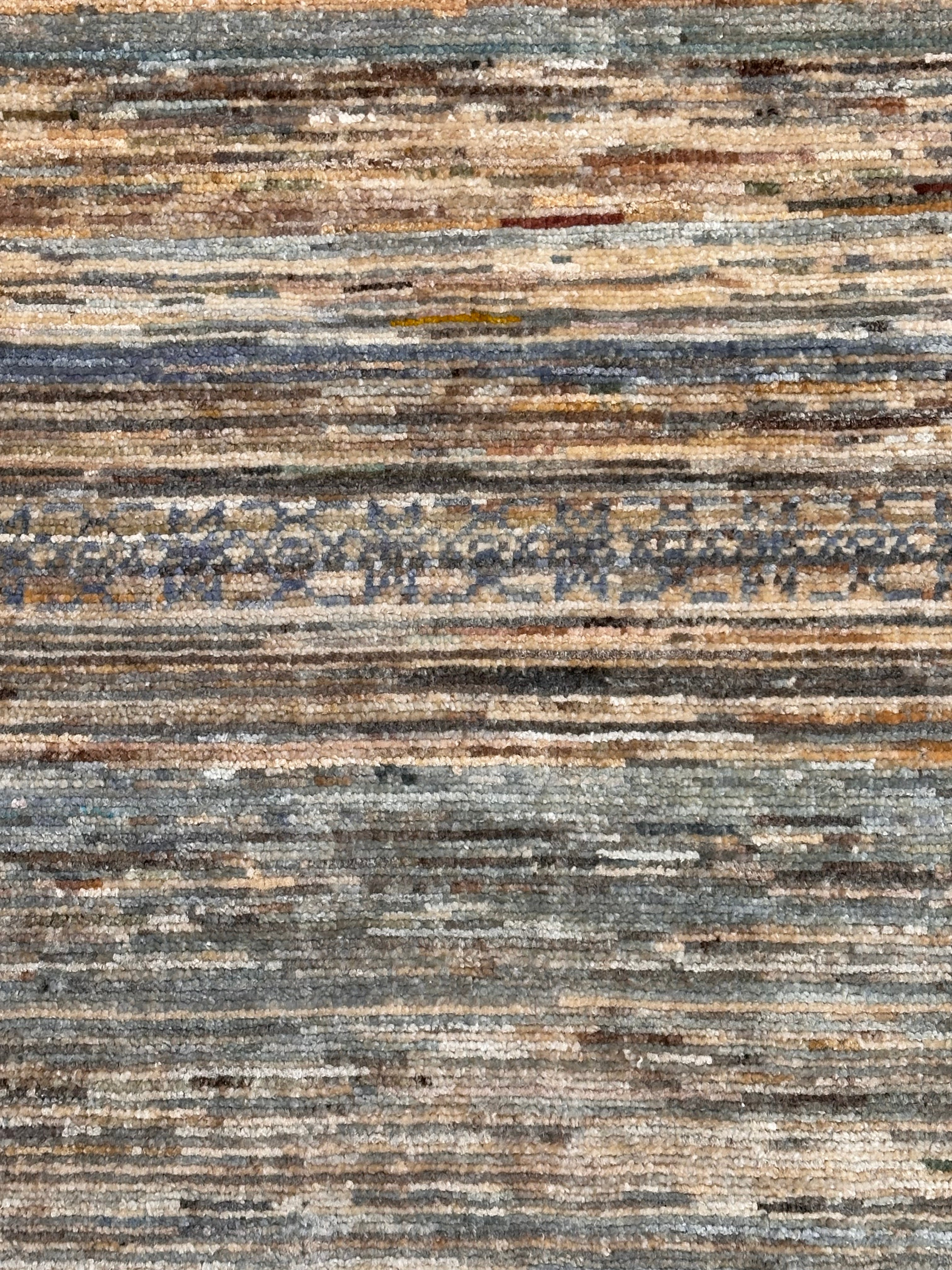 Handmade Earth Tone Modern Wool Rug, 172 CM x 118 CM
