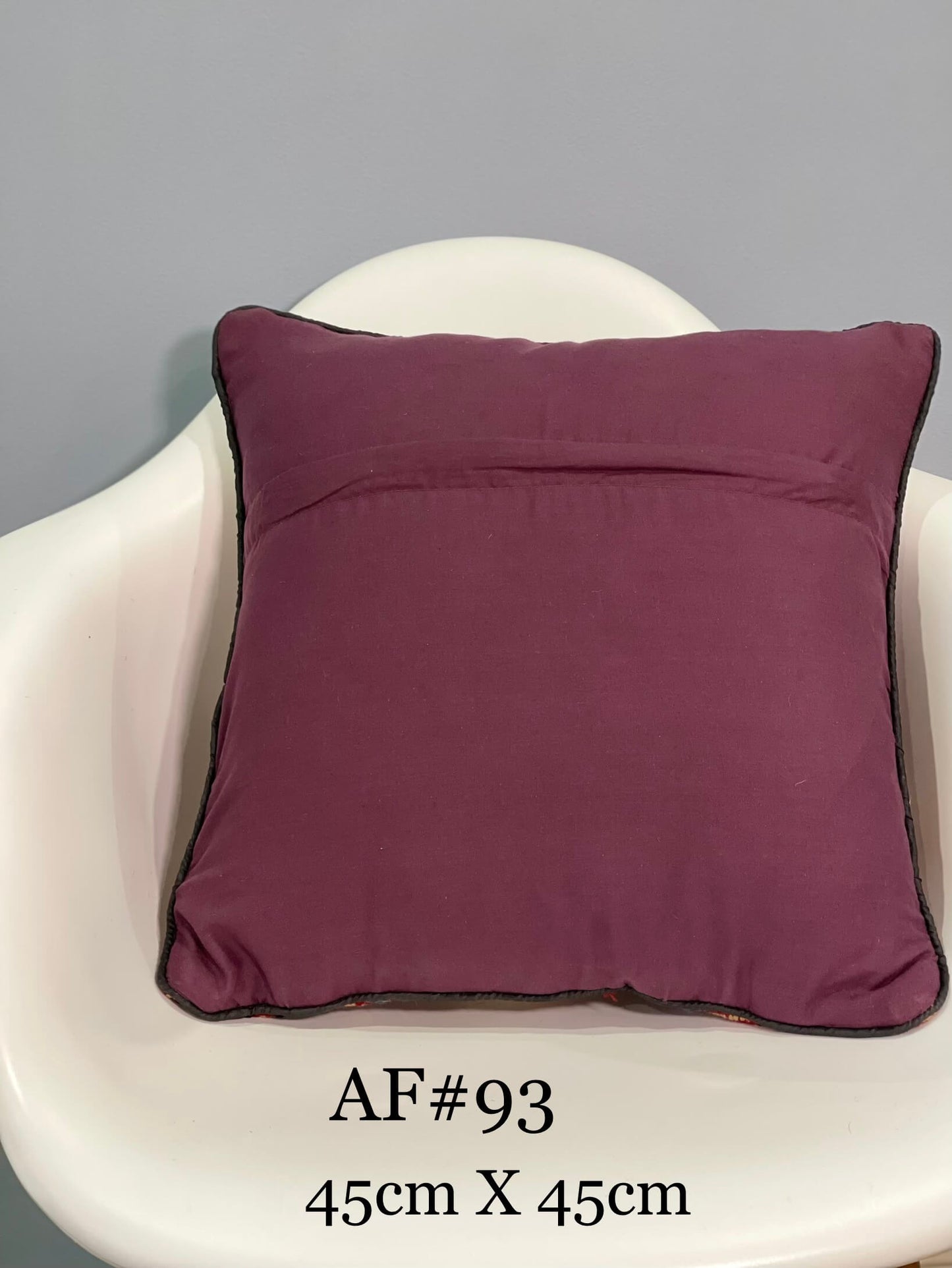 Kuchi Design Cushion 45 cm x 45 cm (Traditional) AF#93