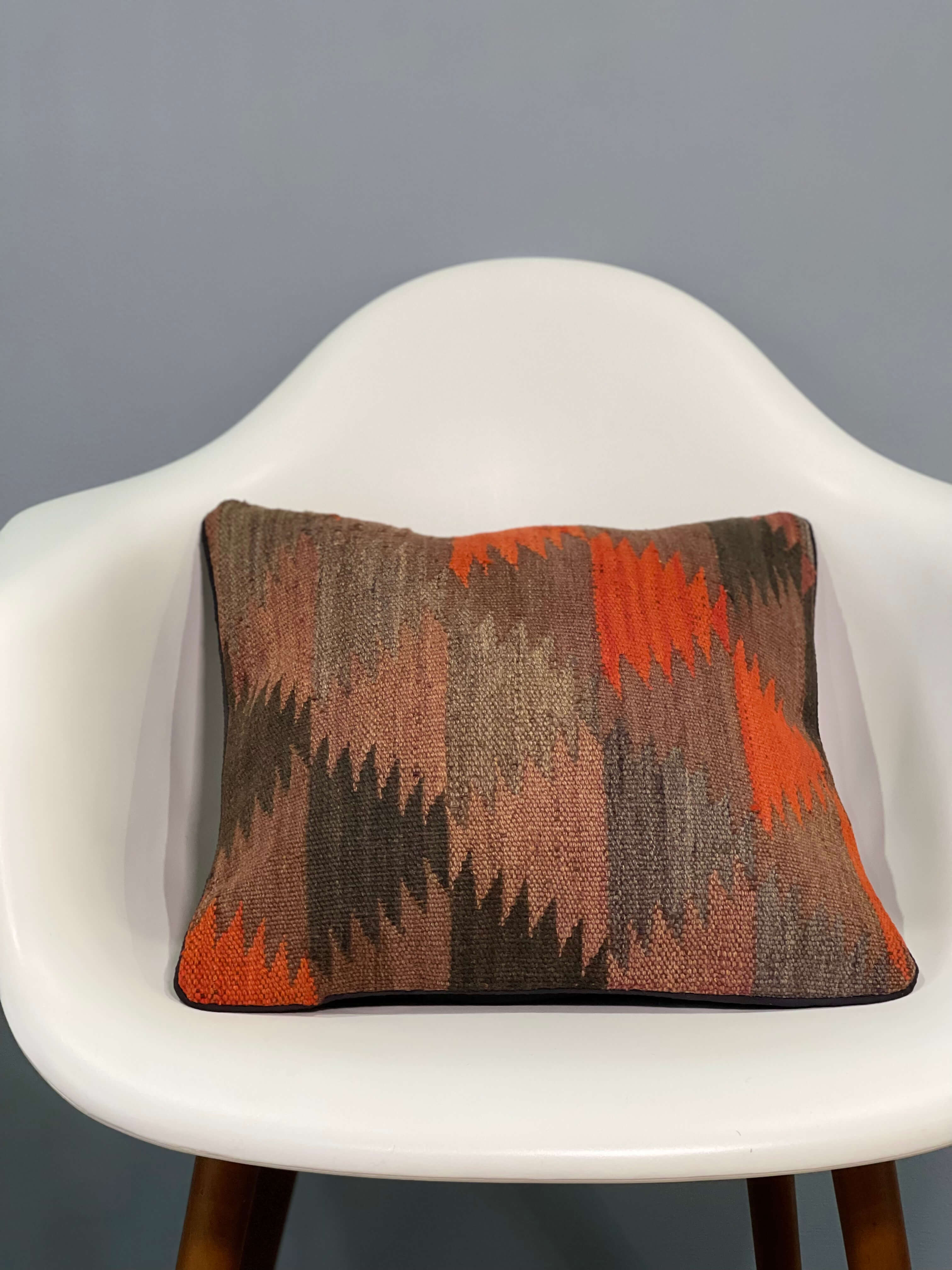 Traditional Design Cushion Cover 45cm X 45 cm AF#105