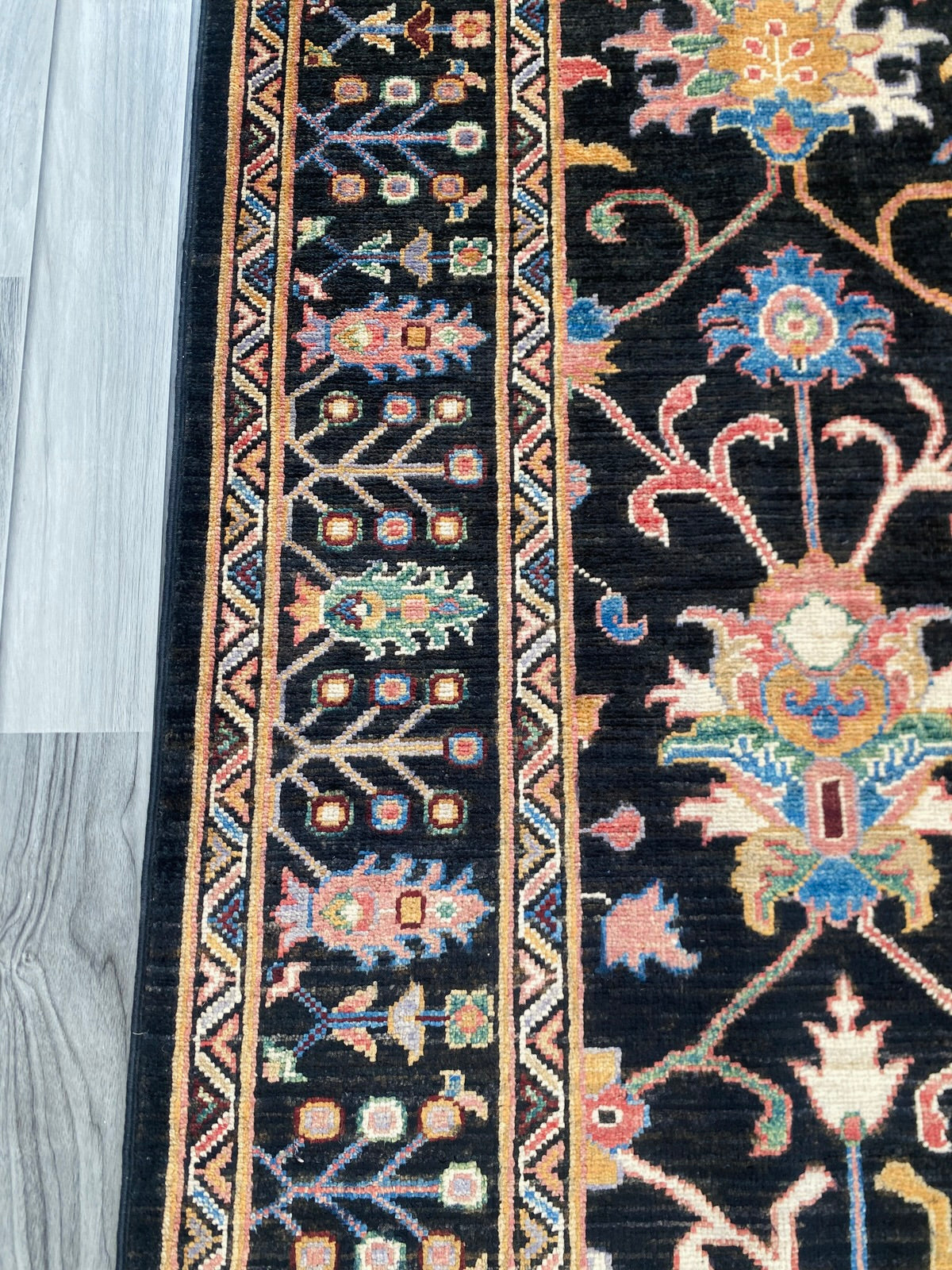 Hand Knotted Chobi Wool Rug  202 CM x 150 CM SK# 1382