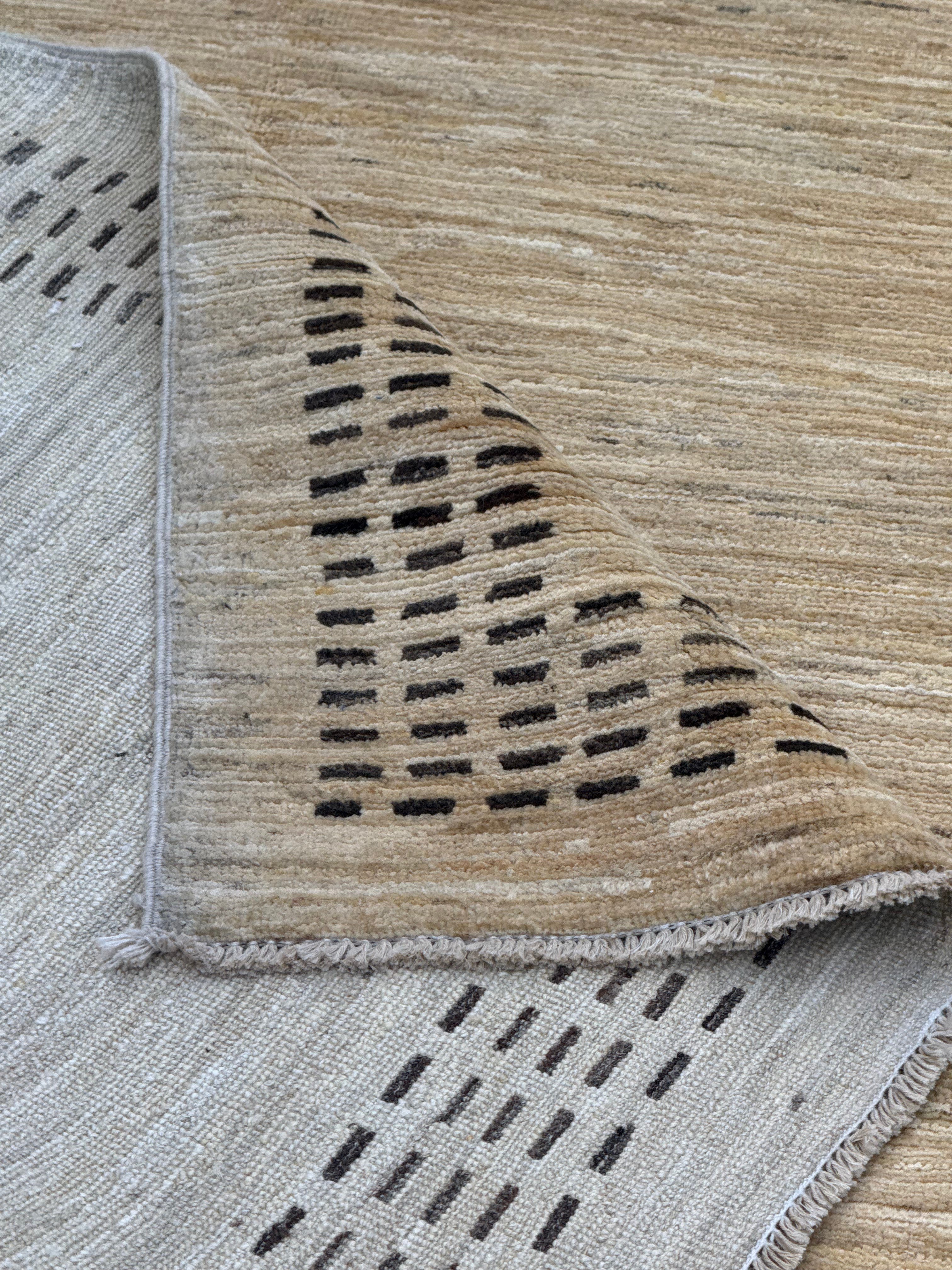 Handmade Afghan Modern Cream Rug, 225 x 145 CM