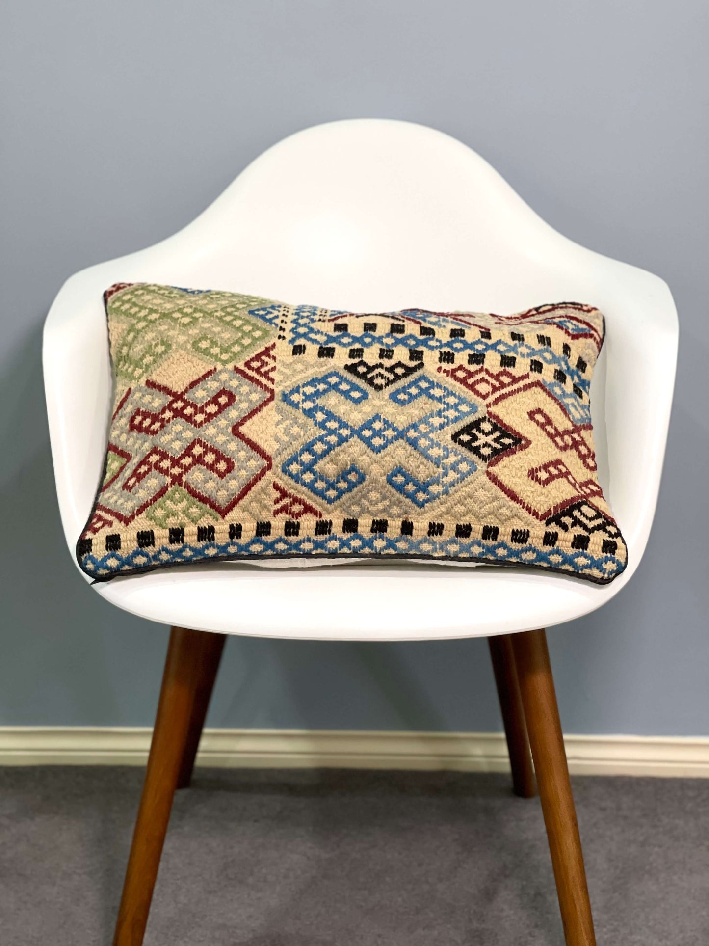 Kuchi Design Cushion 55 cm x 35 cm (Traditional) AF#117