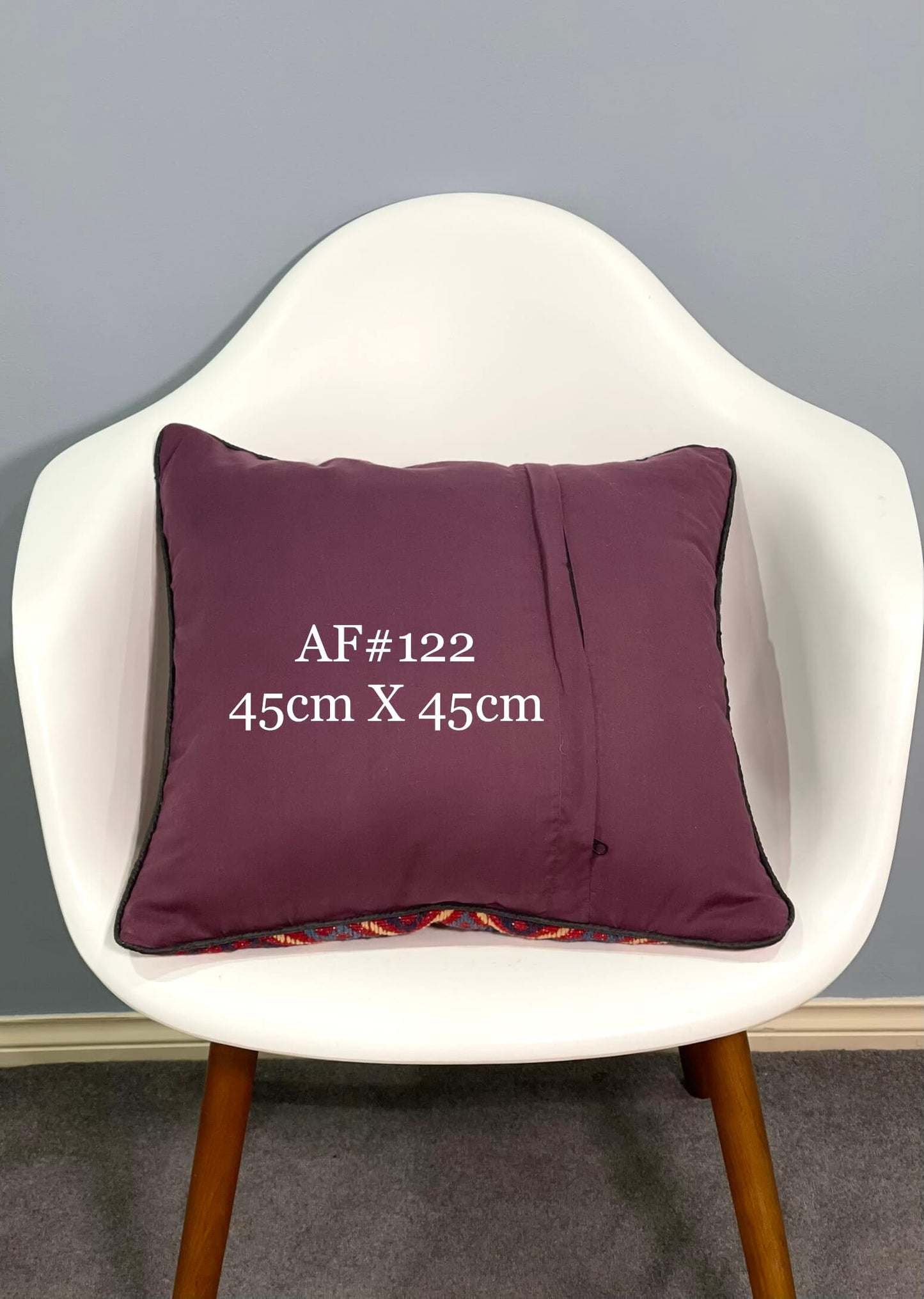 Kuchi Design Cushion 45 cm x 45 cm (Traditional) AF#122