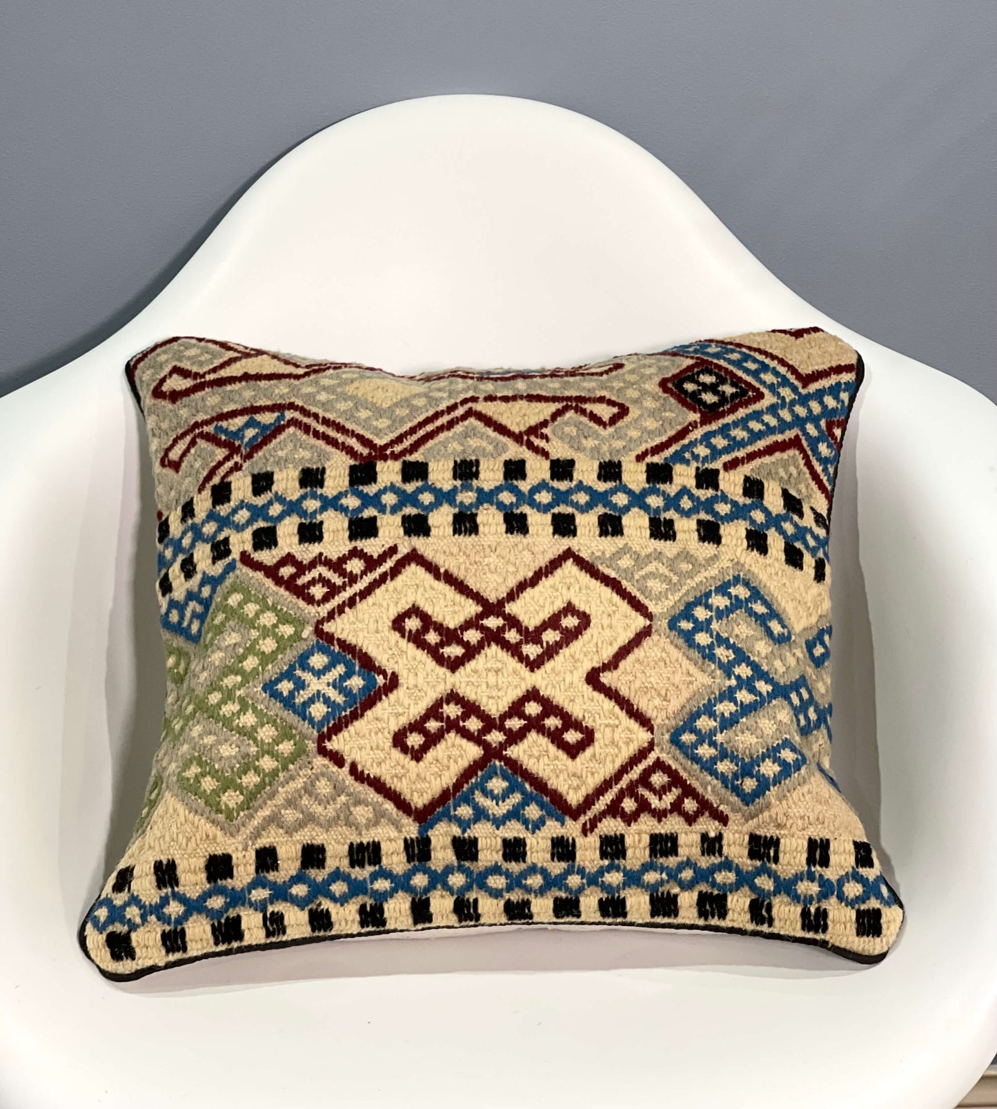 Kuchi Design Cushion 45 cm x 45 cm (Traditional) AF#129