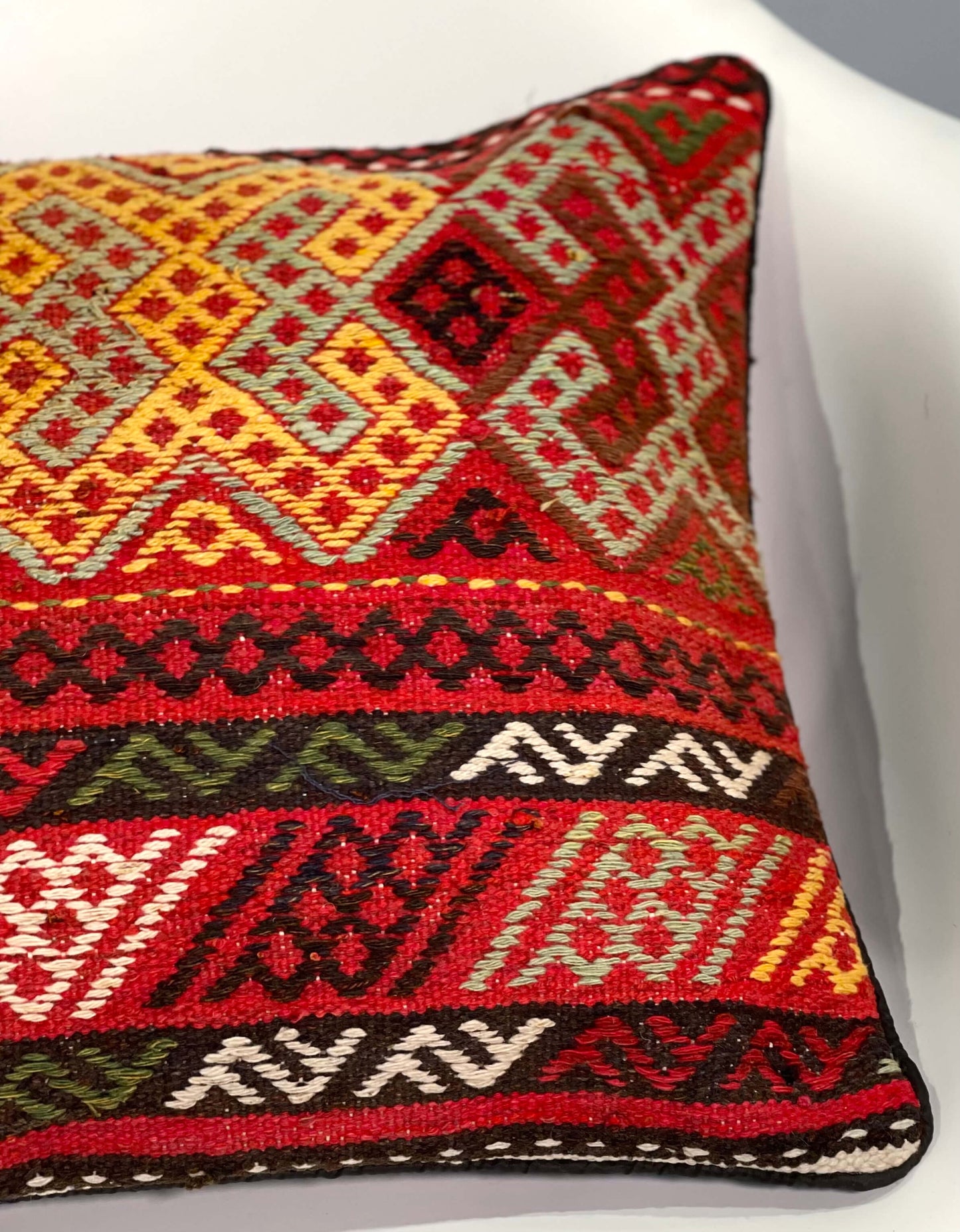 Kuchi Design Cushion 45 cm x 45 cm (Traditional) AF#131