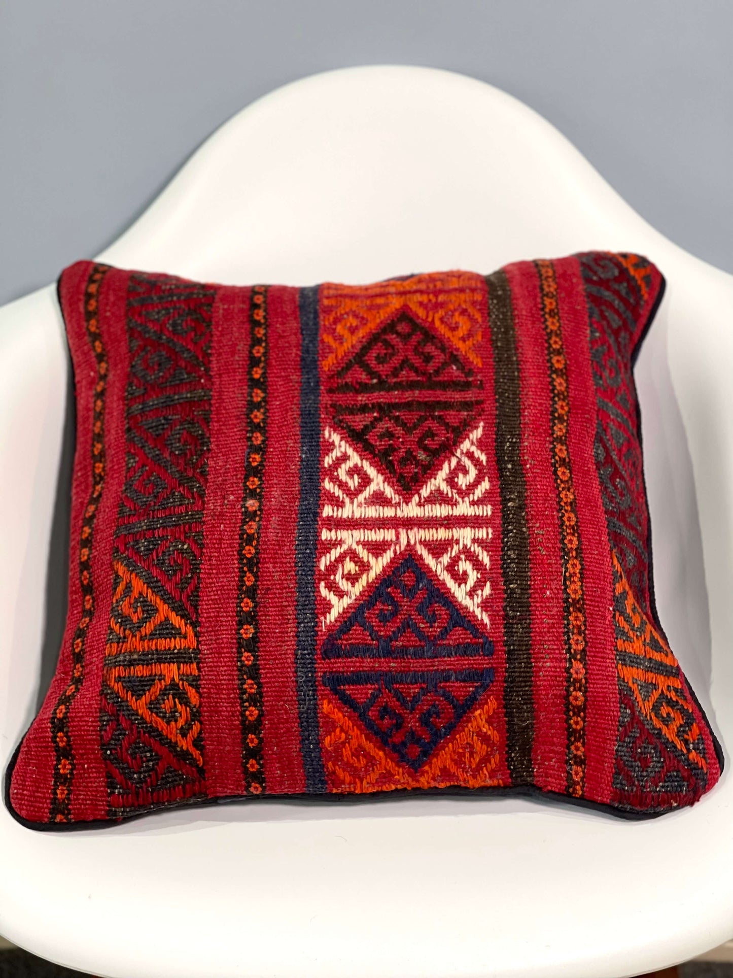 Traditional Afghan Cushion 45 cm x 45 cm (Traditional) AF#136