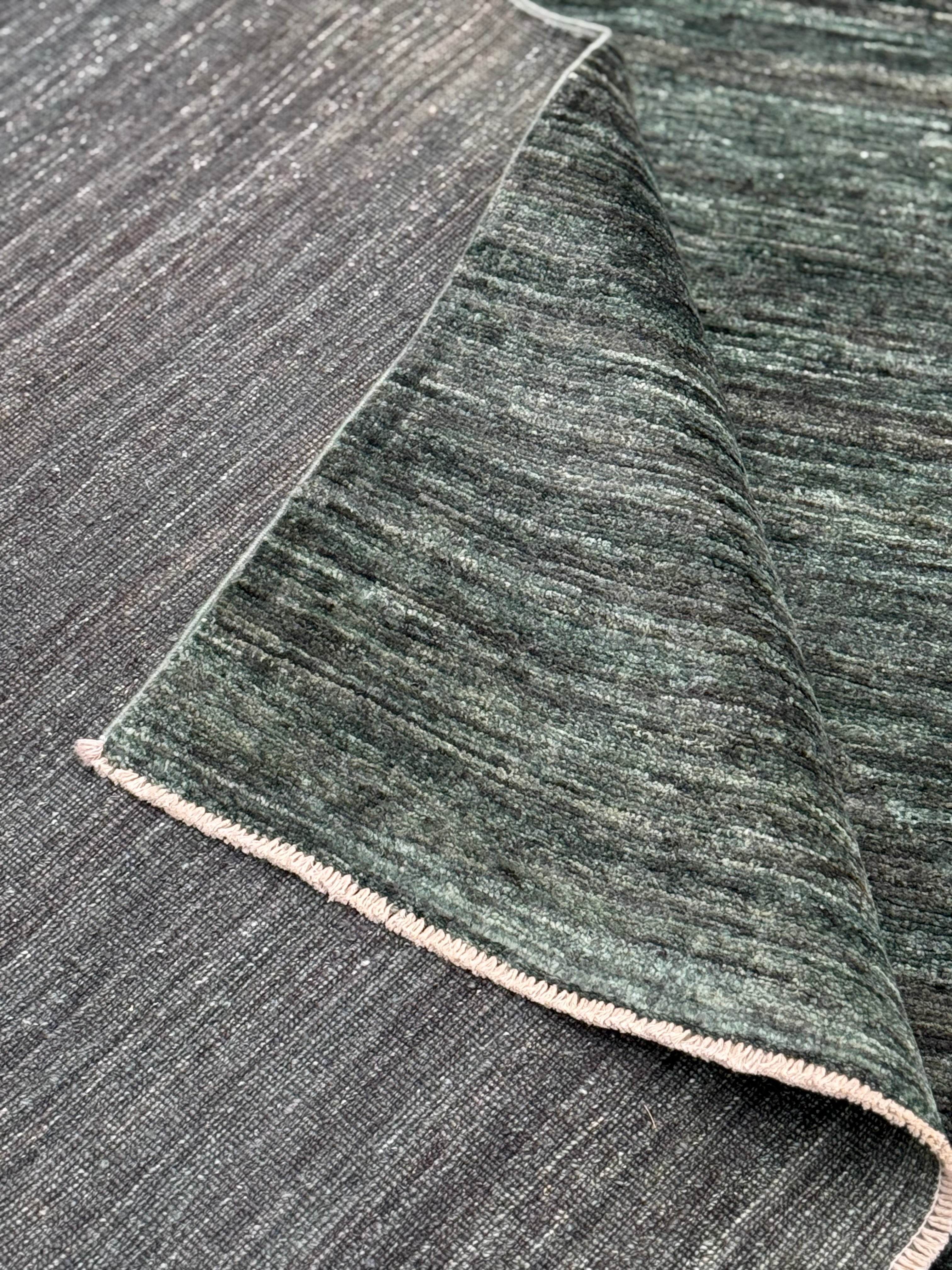 Handmade Green modern Rug, 285 CM x 205 CM