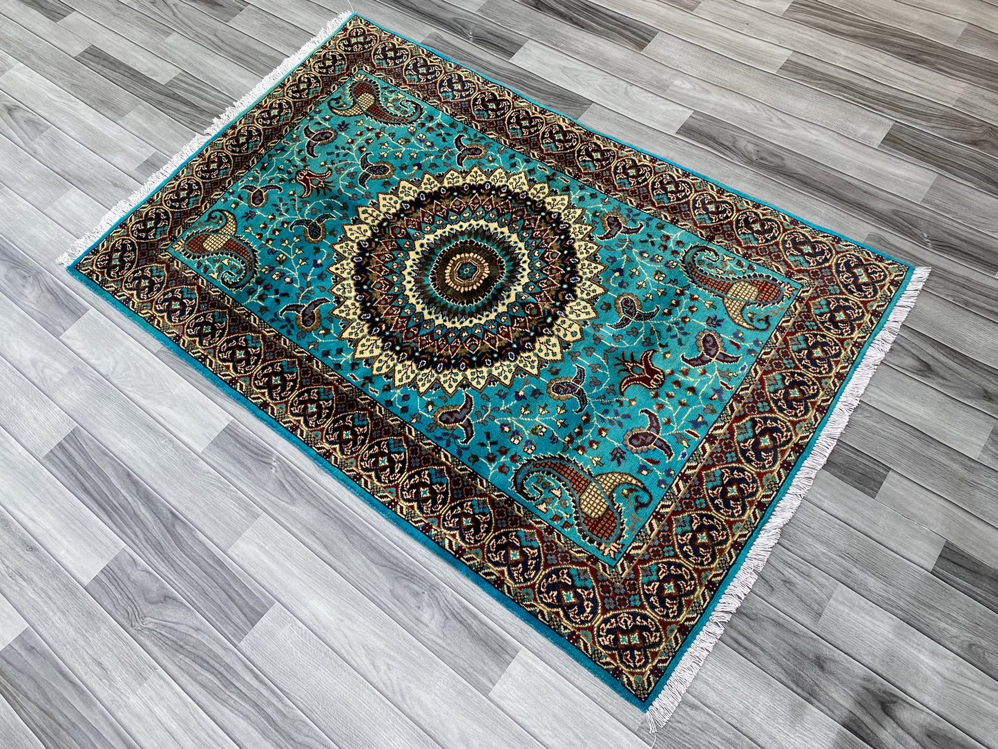 Hand Woven Traditional Rug | 156 CM x 101 CM KSM # 274