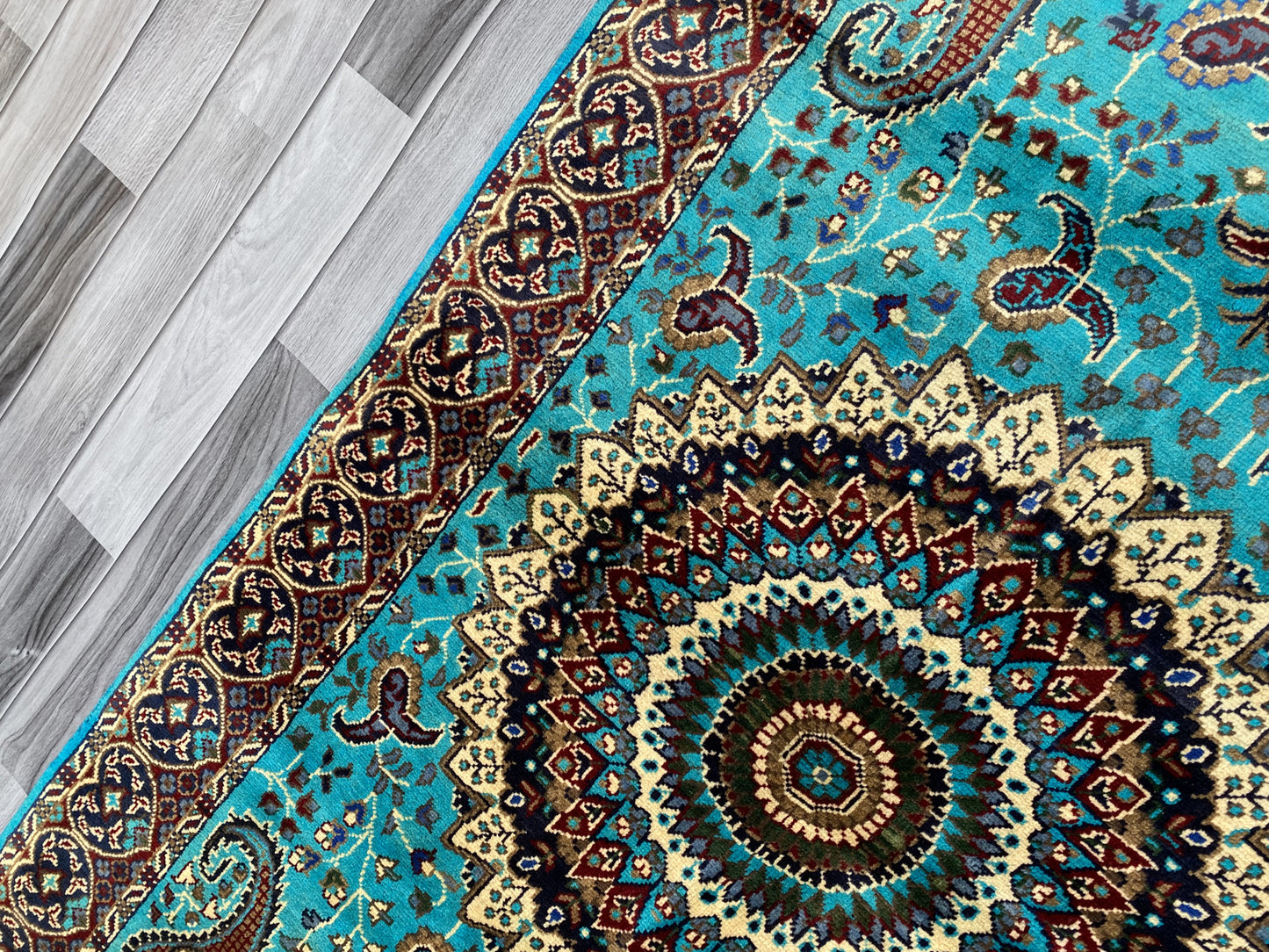 Hand Woven Traditional Rug | 156 CM x 101 CM KSM # 274