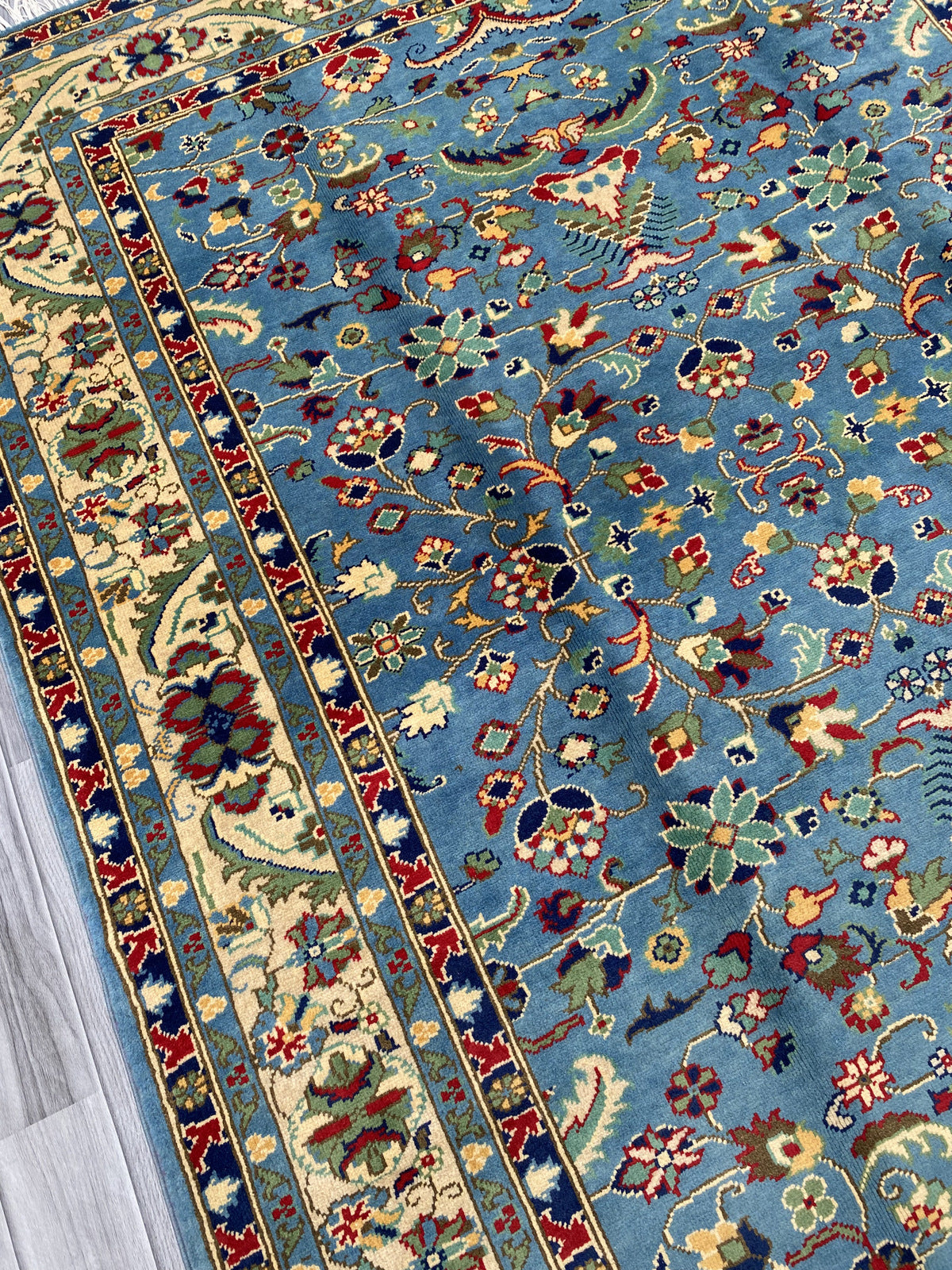 Hand Woven Traditional Rug | 191 CM x 152 CM KSM # 1272