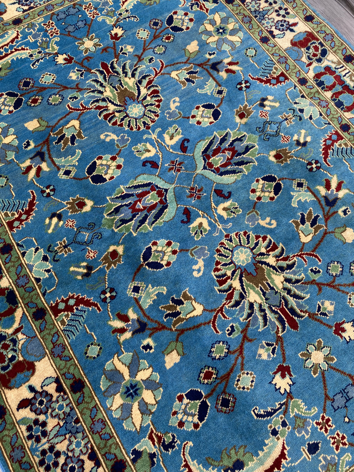Hand Woven Traditional Rug | 173 CM x 129 CM KSM # 313