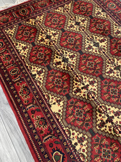 Hand Woven Traditional  Rug | 196 CM x 149 CM KSM # 301