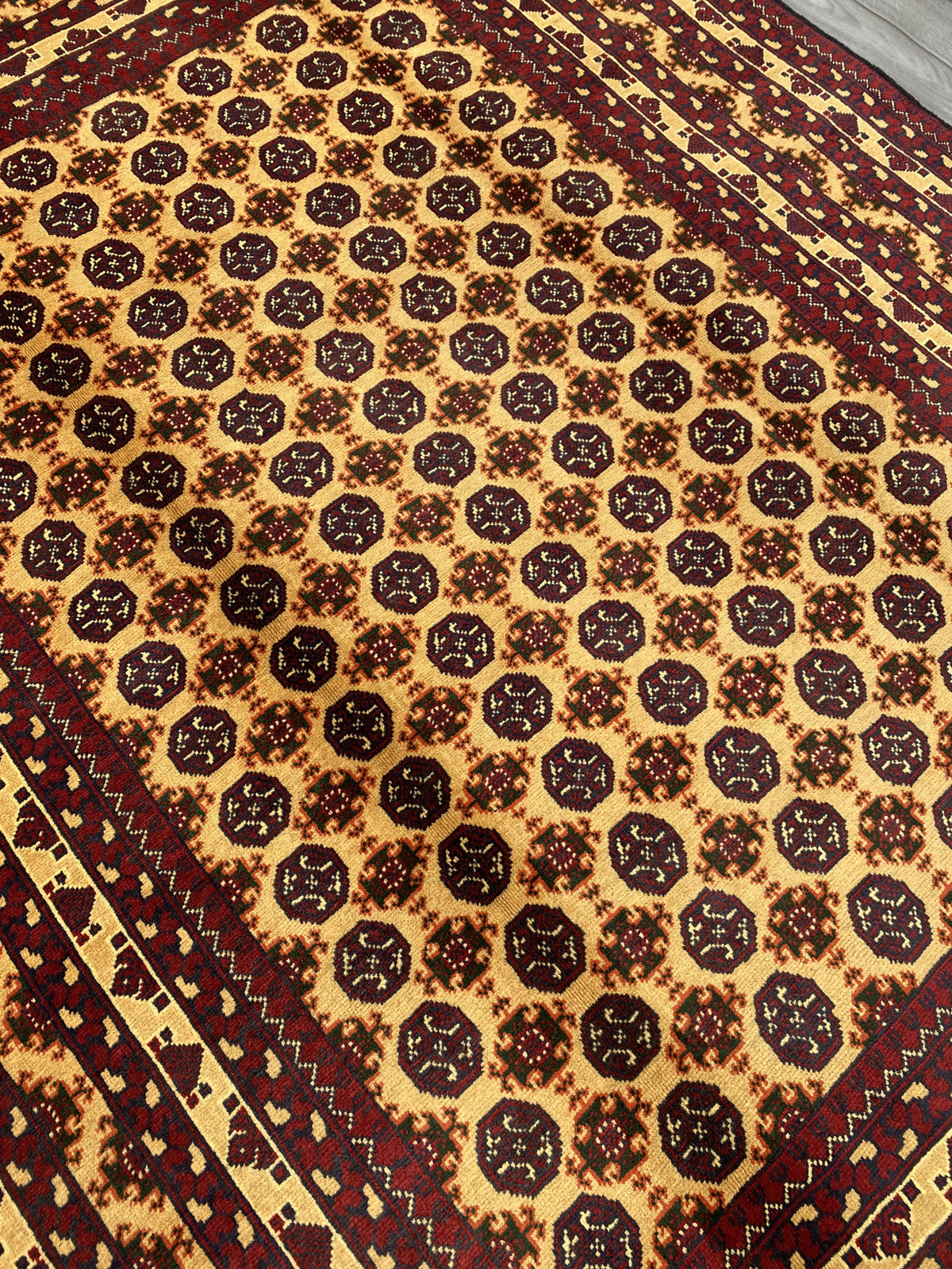 Hand Woven Traditional  Rug | 195 CM x 145 CM KSM # 2600