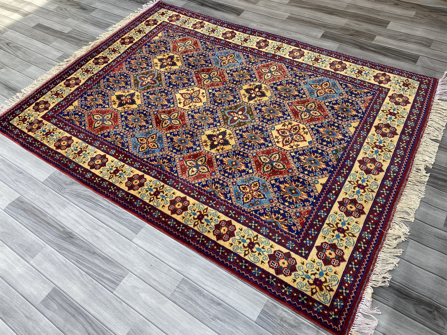 Hand Woven Traditional  Rug | 204 CM x 151 CM KSM # 3127