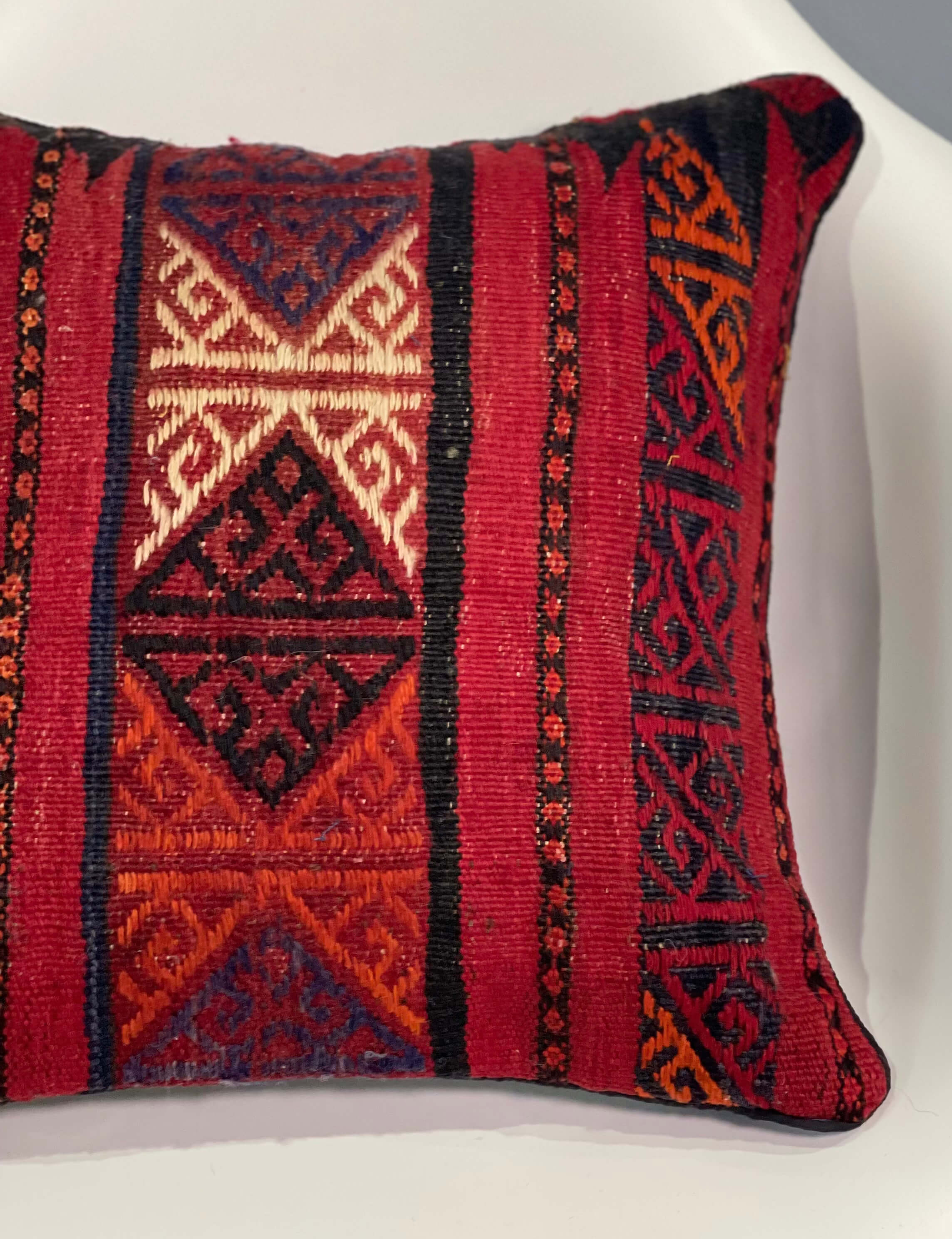 Traditional Design Cushion Cover 45cm X 45cm AF#242
