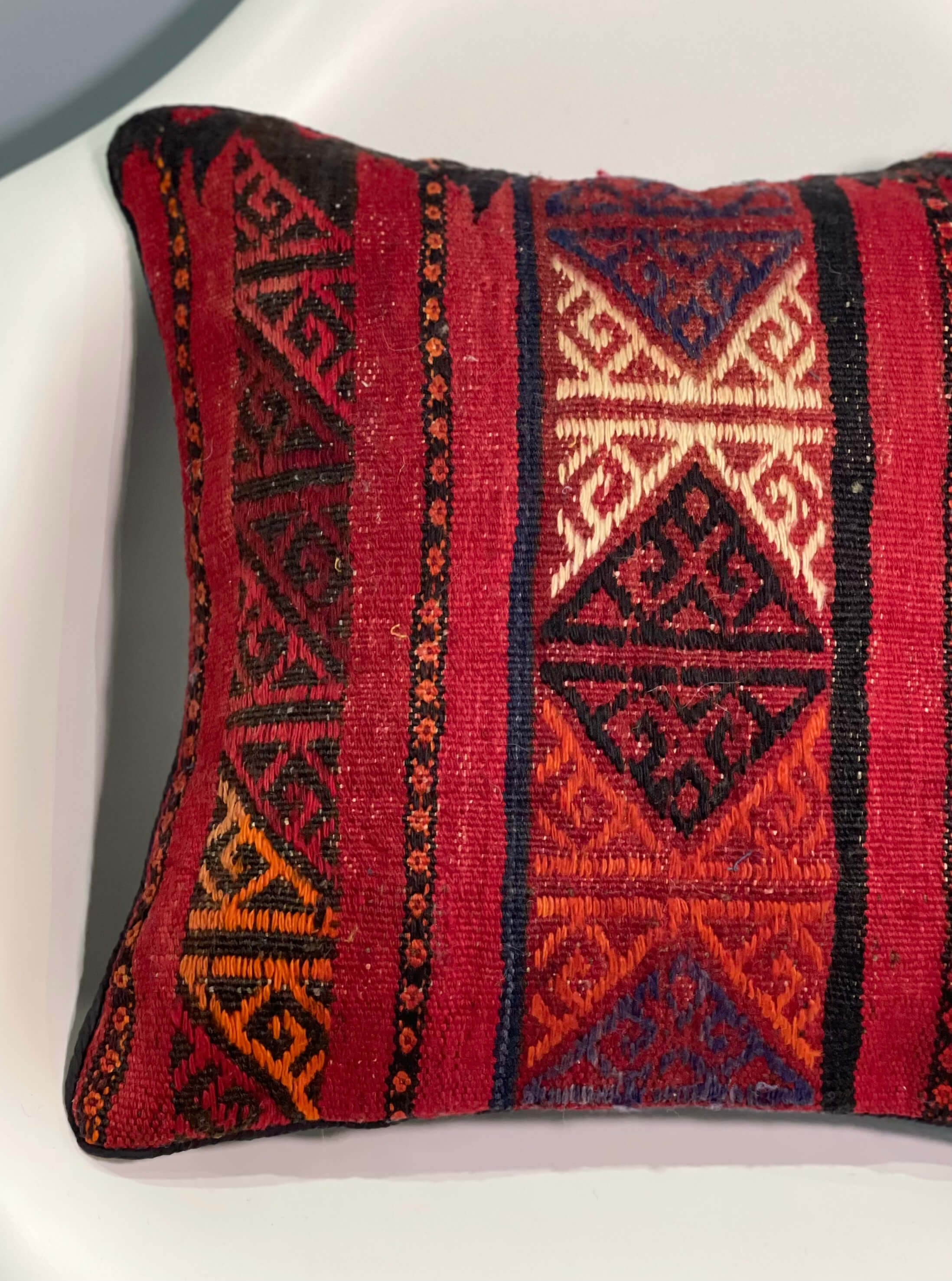 Traditional Design Cushion Cover 45cm X 45cm AF#242