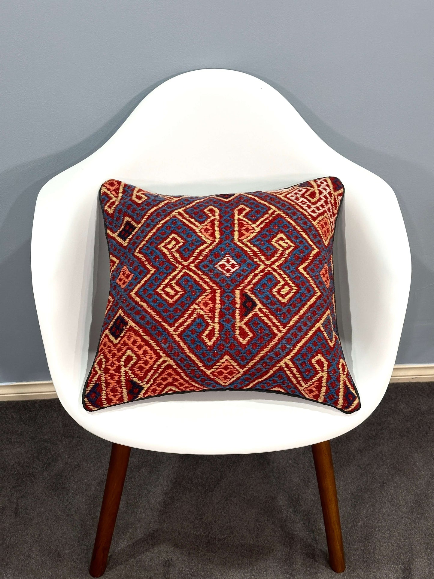 Kuchi Design Cushion 45 cm x 45 cm (Traditional) AF#83