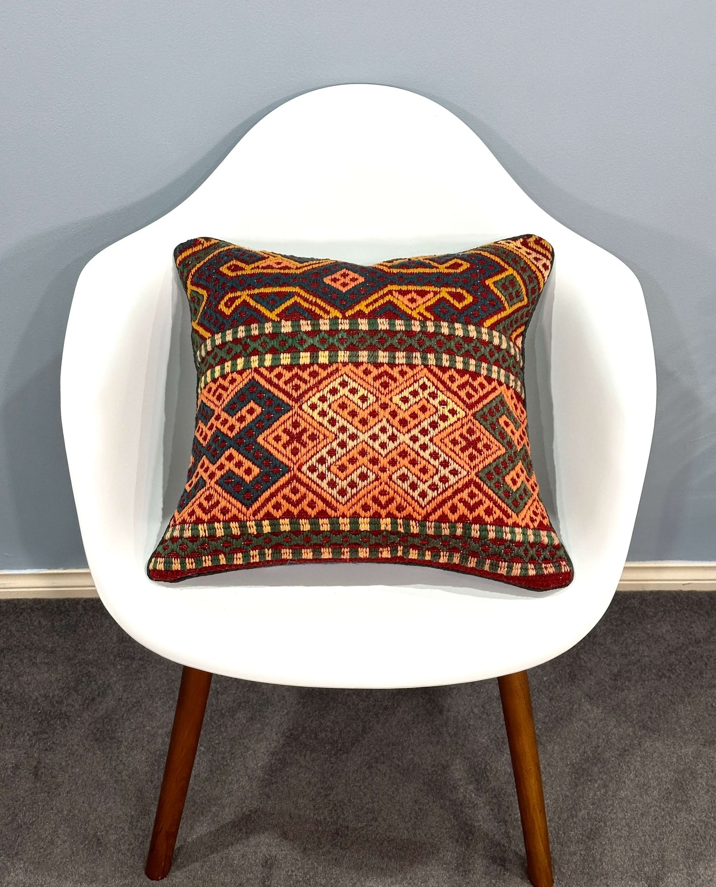 Kuchi Design Cushion 45 cm x 45 cm (Traditional) AF#84