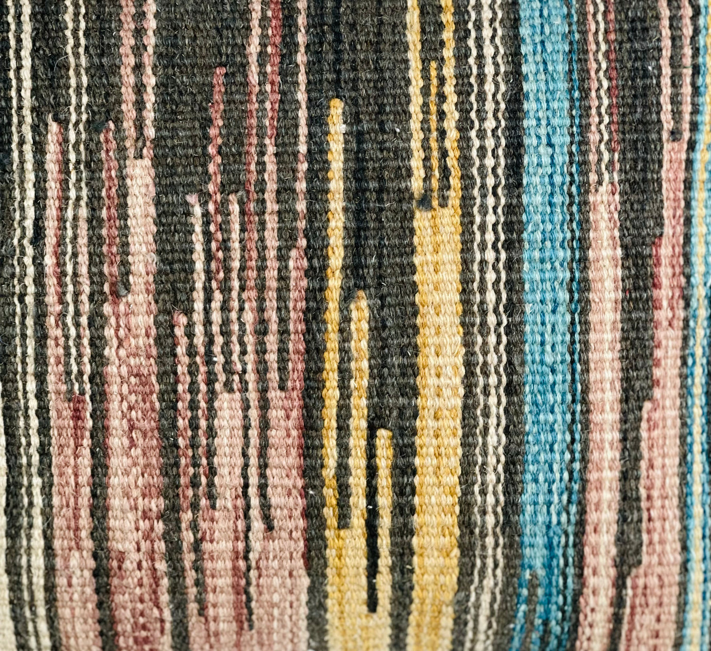 Modern Cushion Cover 40 cm X 40 cm AF#278