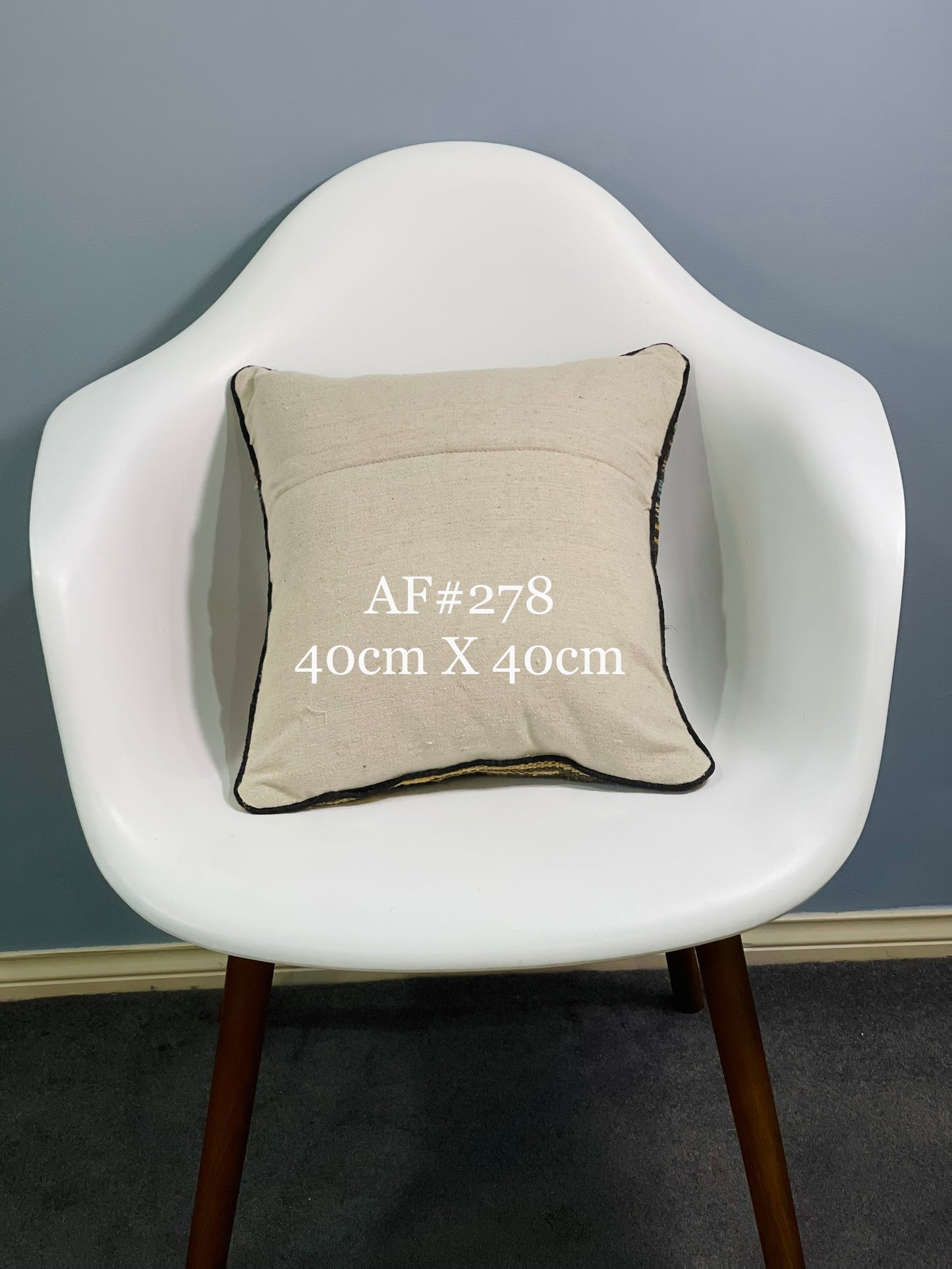Modern Cushion Cover 40 cm X 40 cm AF#278