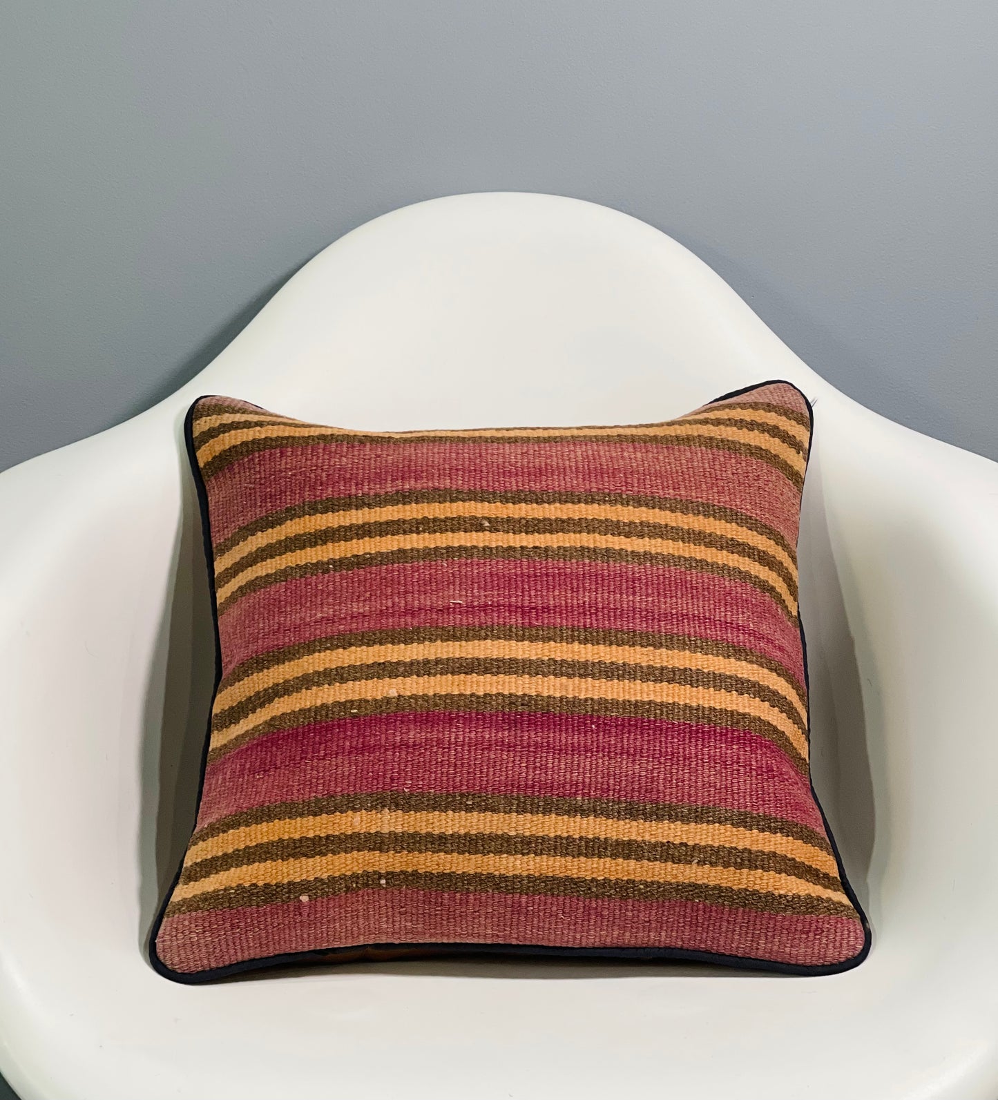 Handmade Traditional Design Cushion Cover 40 CM x 40 CM AF#279
