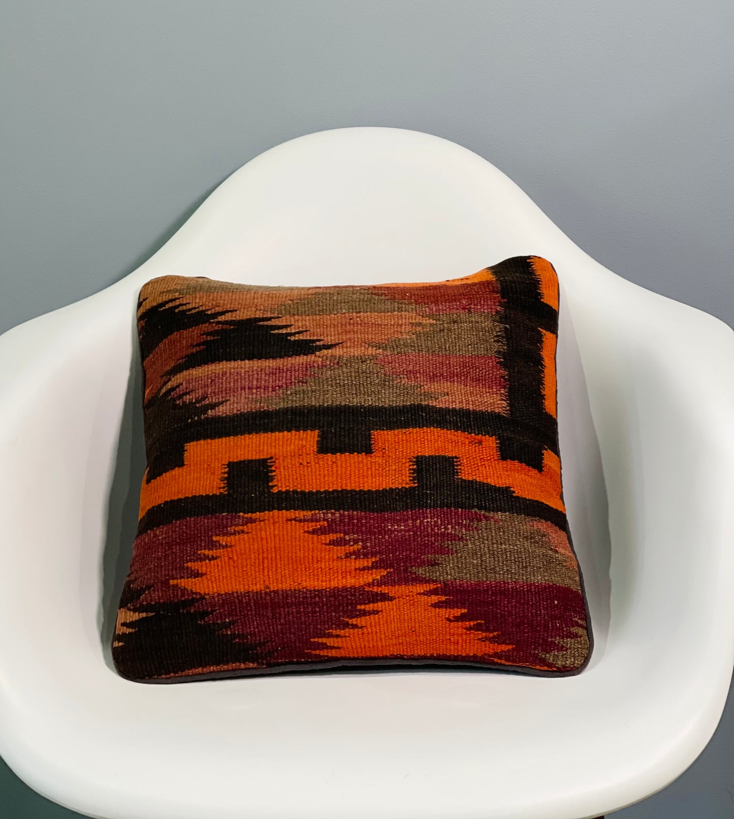 Traditional Cushion Cover 40cm X 40cm AF#283