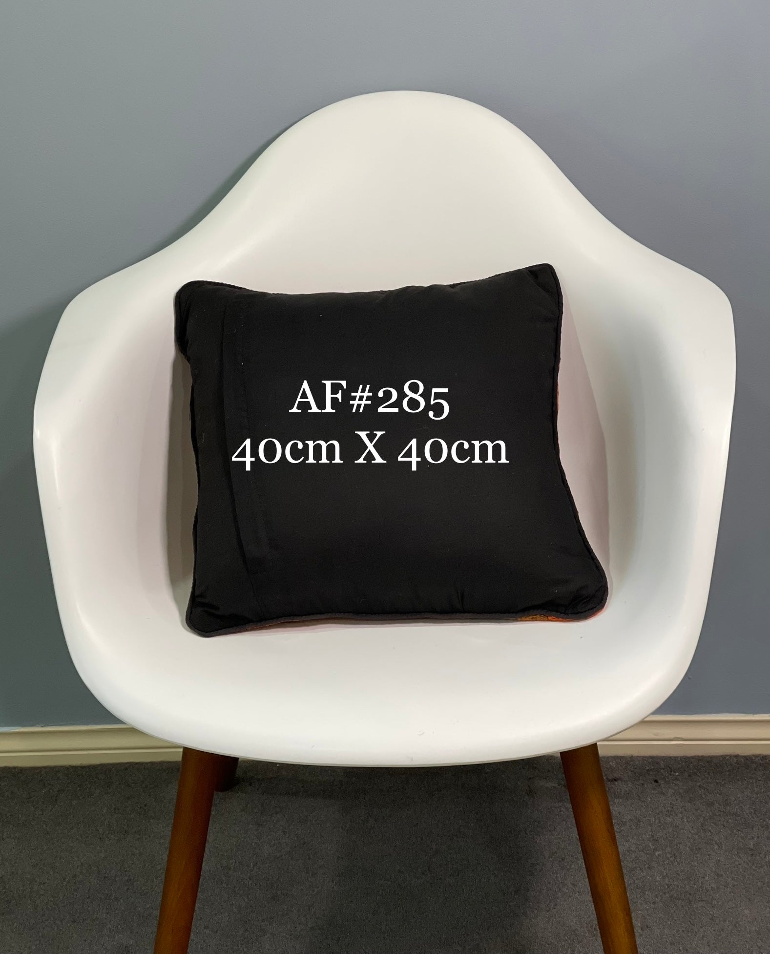 Traditional Design Cushion Cover 40cm X 40cm AF#285
