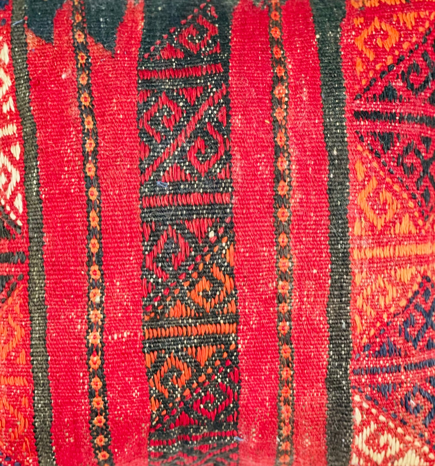 Traditional Cushion Cover 45cm X 45cm AF#287