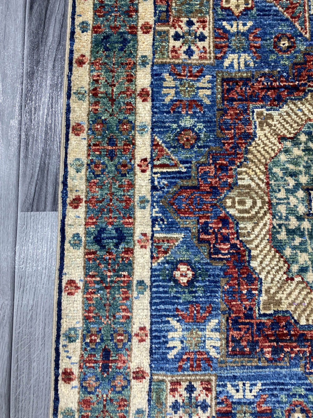 Handmade Fine Quality Chobi Wool Rug  ( 124 CM x 80 CM ) SK#1031