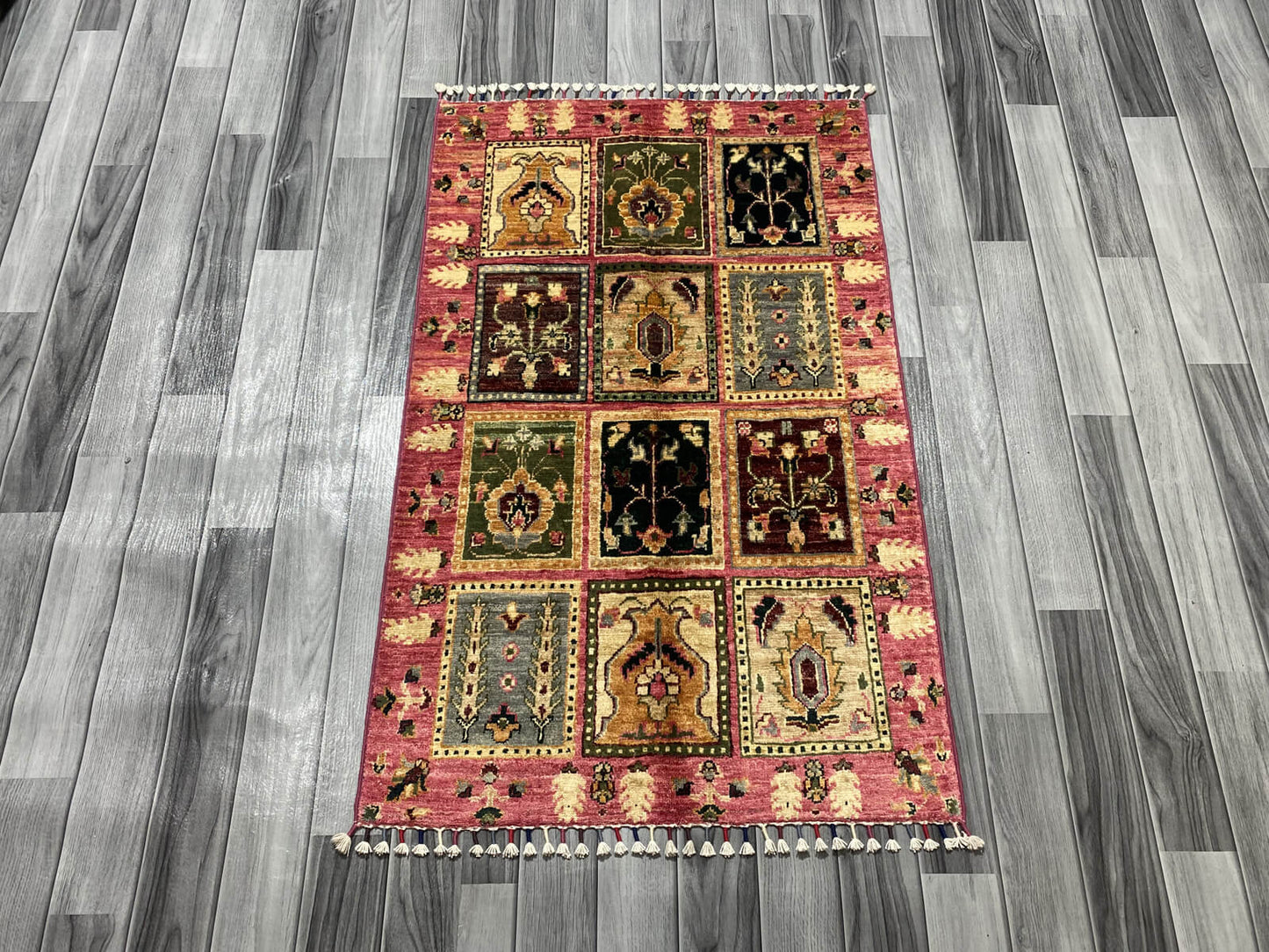 Handmade Fine Quality Chobi Wool Rug  ( 117 CM x 74 CM ) SK#1032