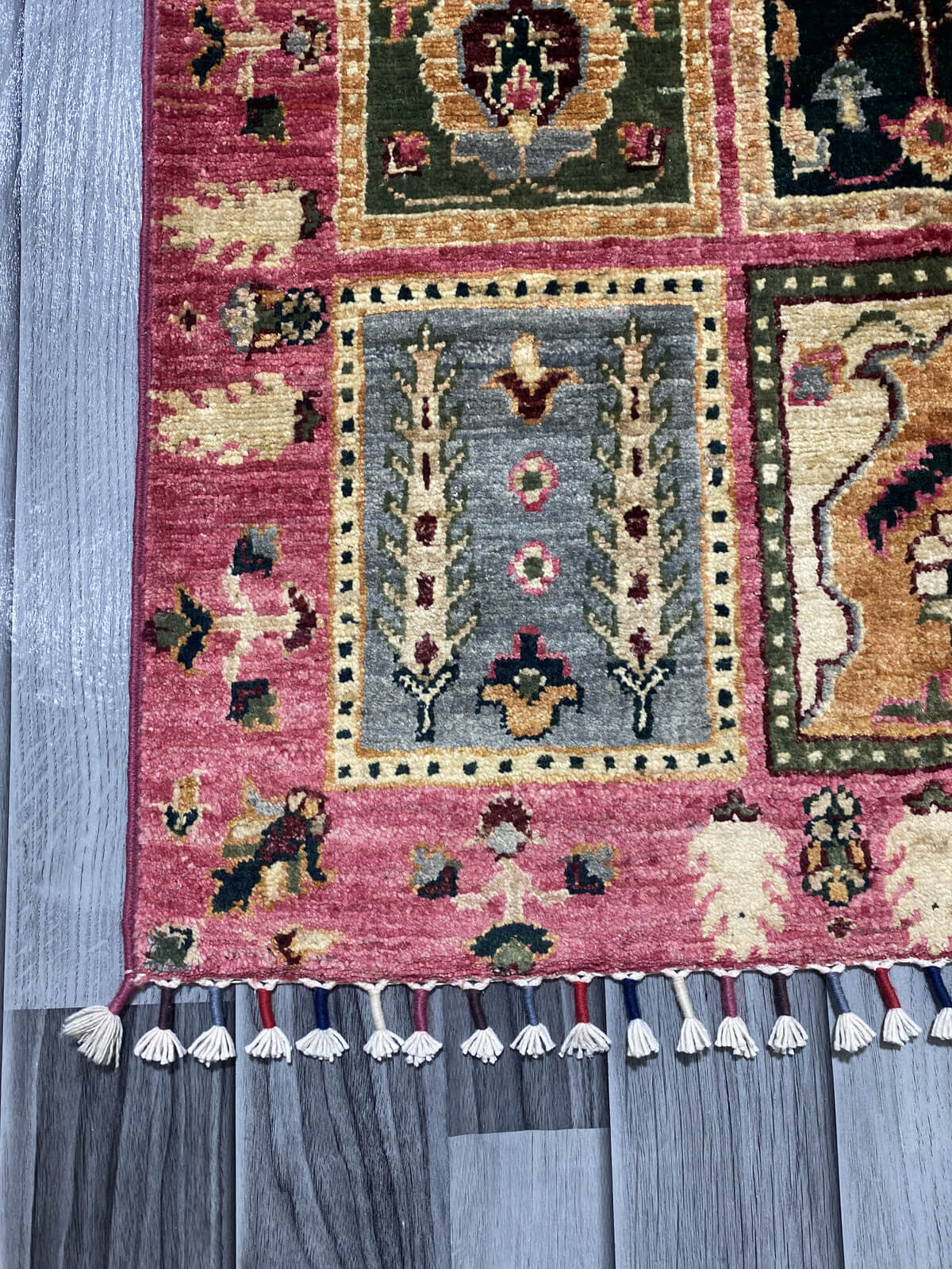 Handmade Fine Quality Chobi Wool Rug  ( 117 CM x 74 CM ) SK#1032