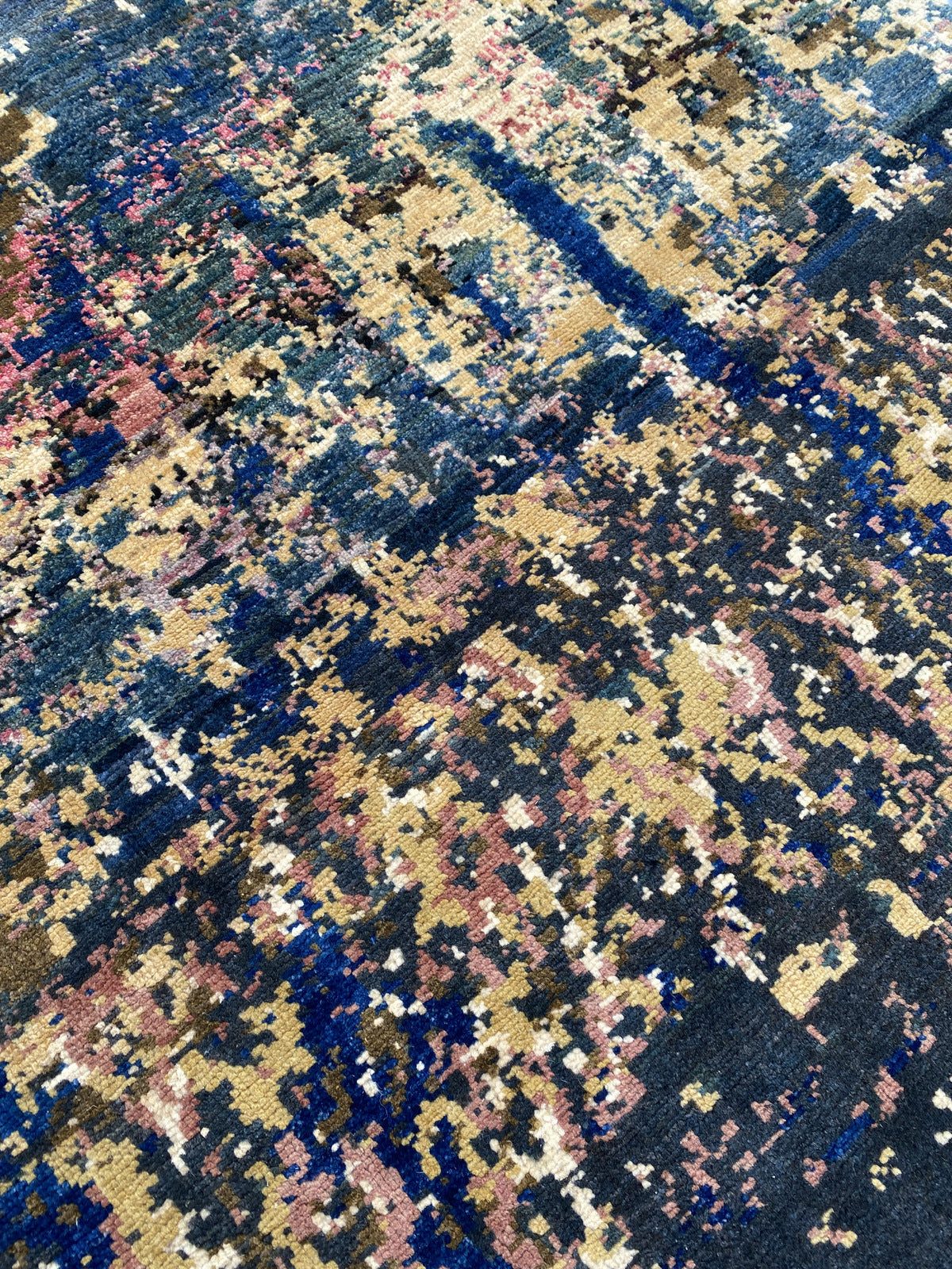 Hand Knotted Modern Wool Rug | 188 CM x 129 CM KS#498