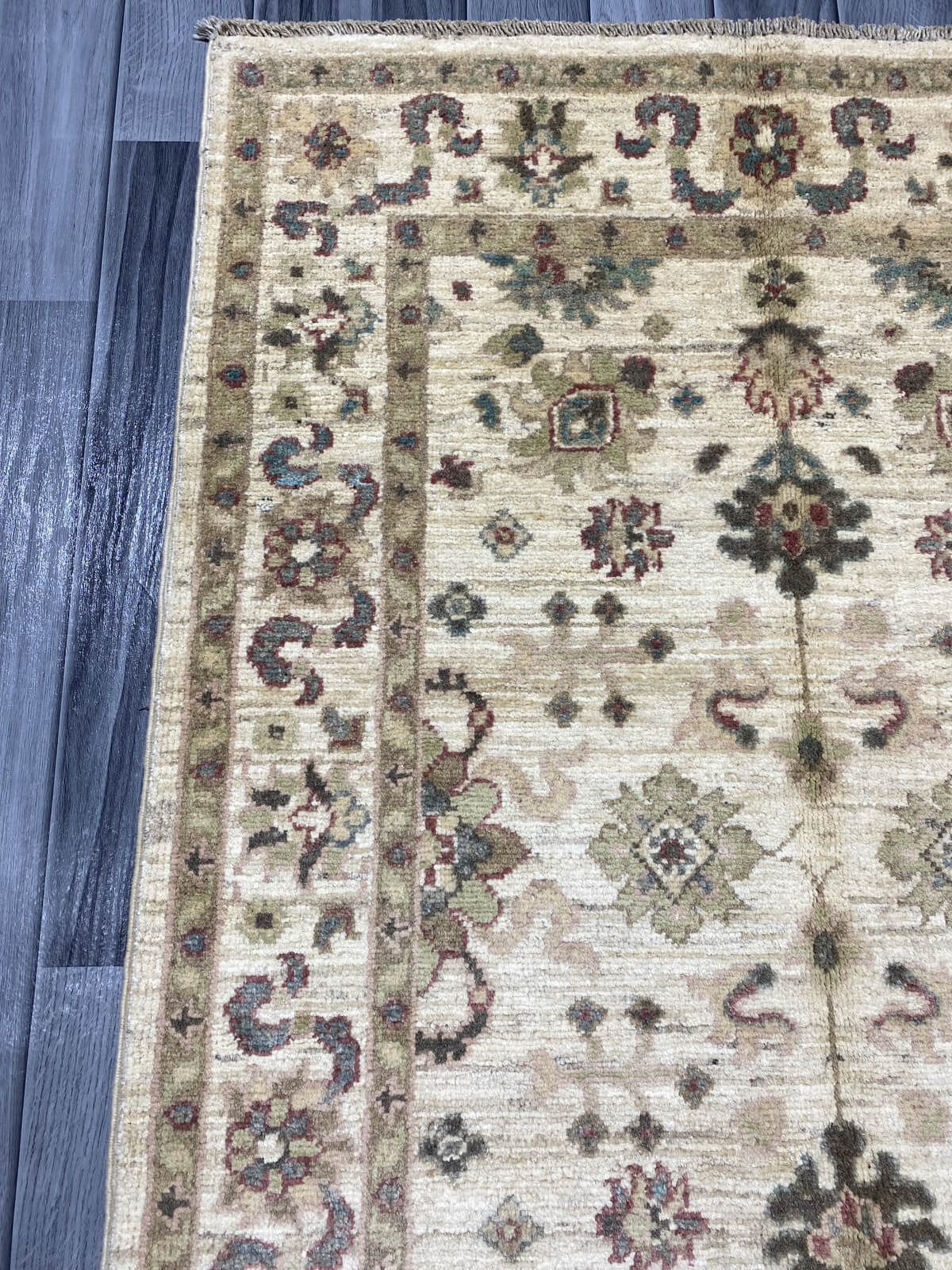 Handmade Fine Quality Chobi Wool Rug  ( 124 CM x 84 CM ) SK#1039