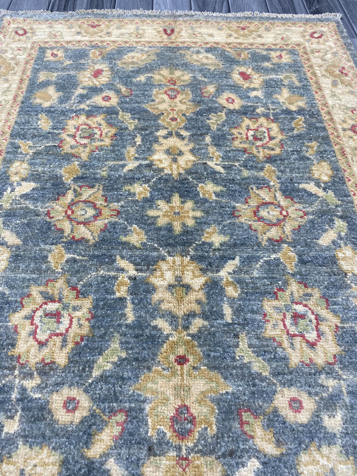 Handmade Fine Quality Chobi Wool Rug  ( 120 CM x 84 CM )SK#1040