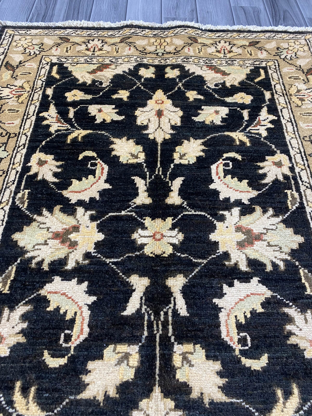 Handmade Fine Quality Chobi Wool Rug  ( 120 CM x 82 Cm ) SK#1041